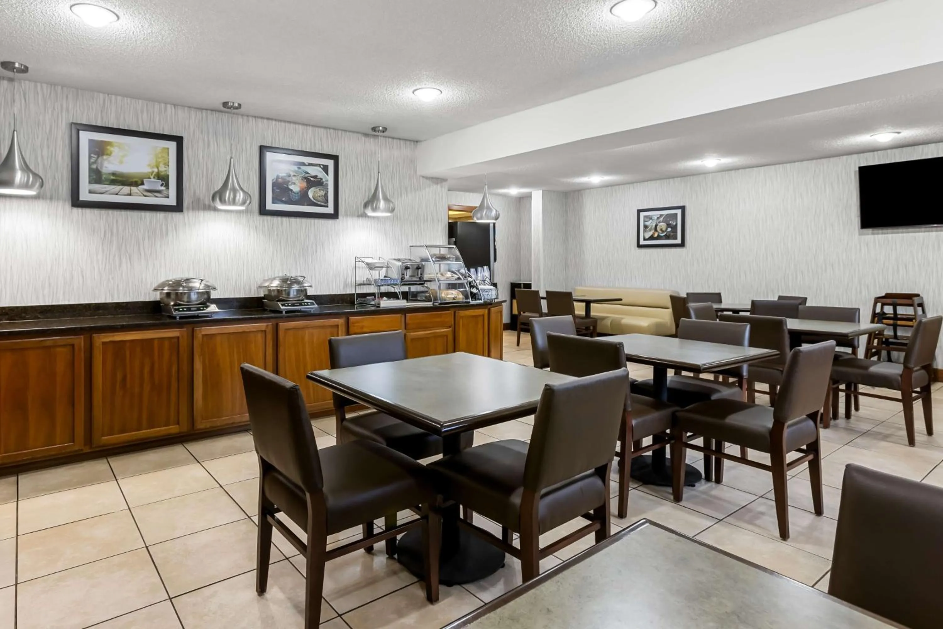 Breakfast in Best Western Gaylord