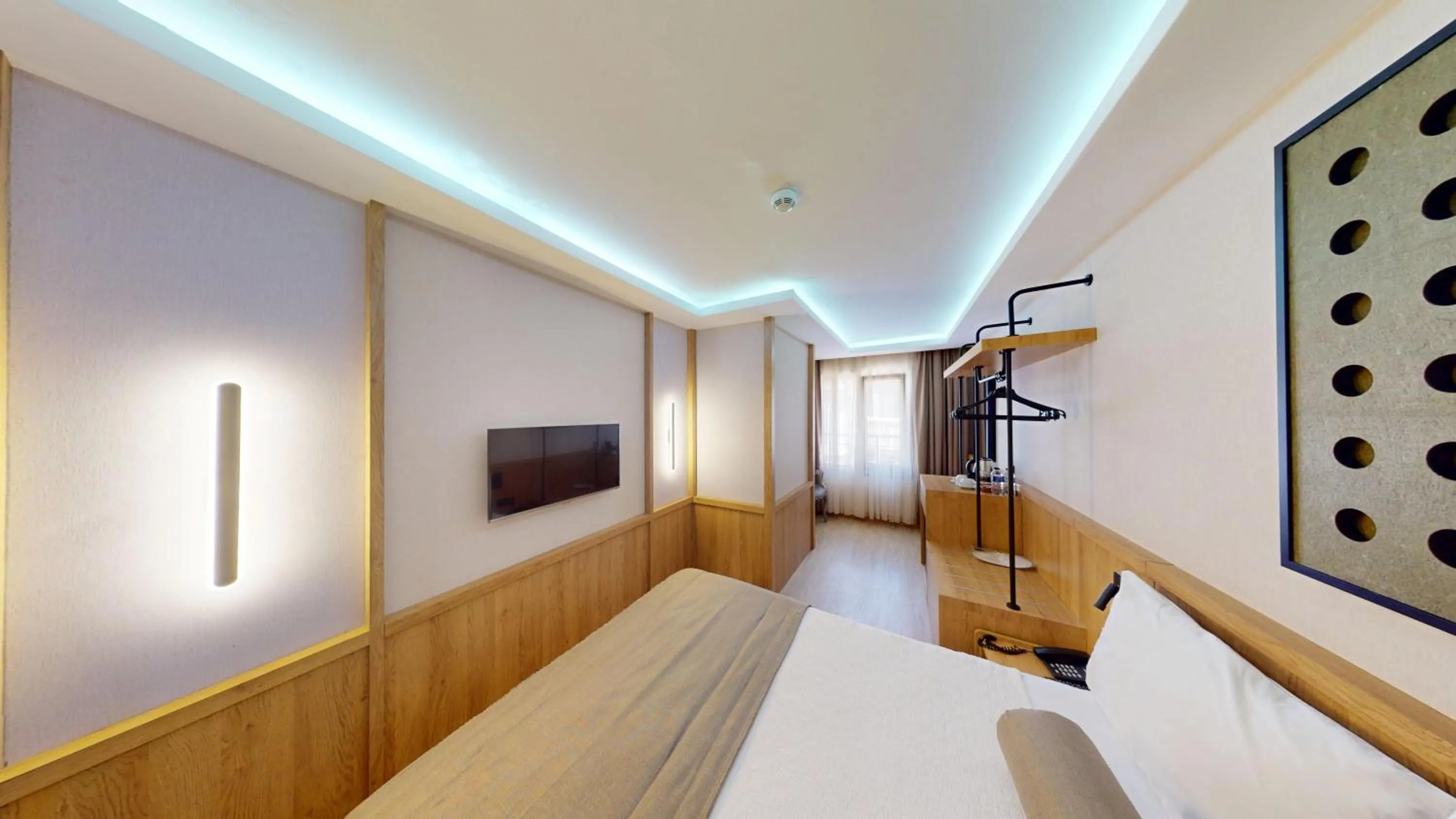 Photo of the whole room, Bed in Istanbul River Hotel