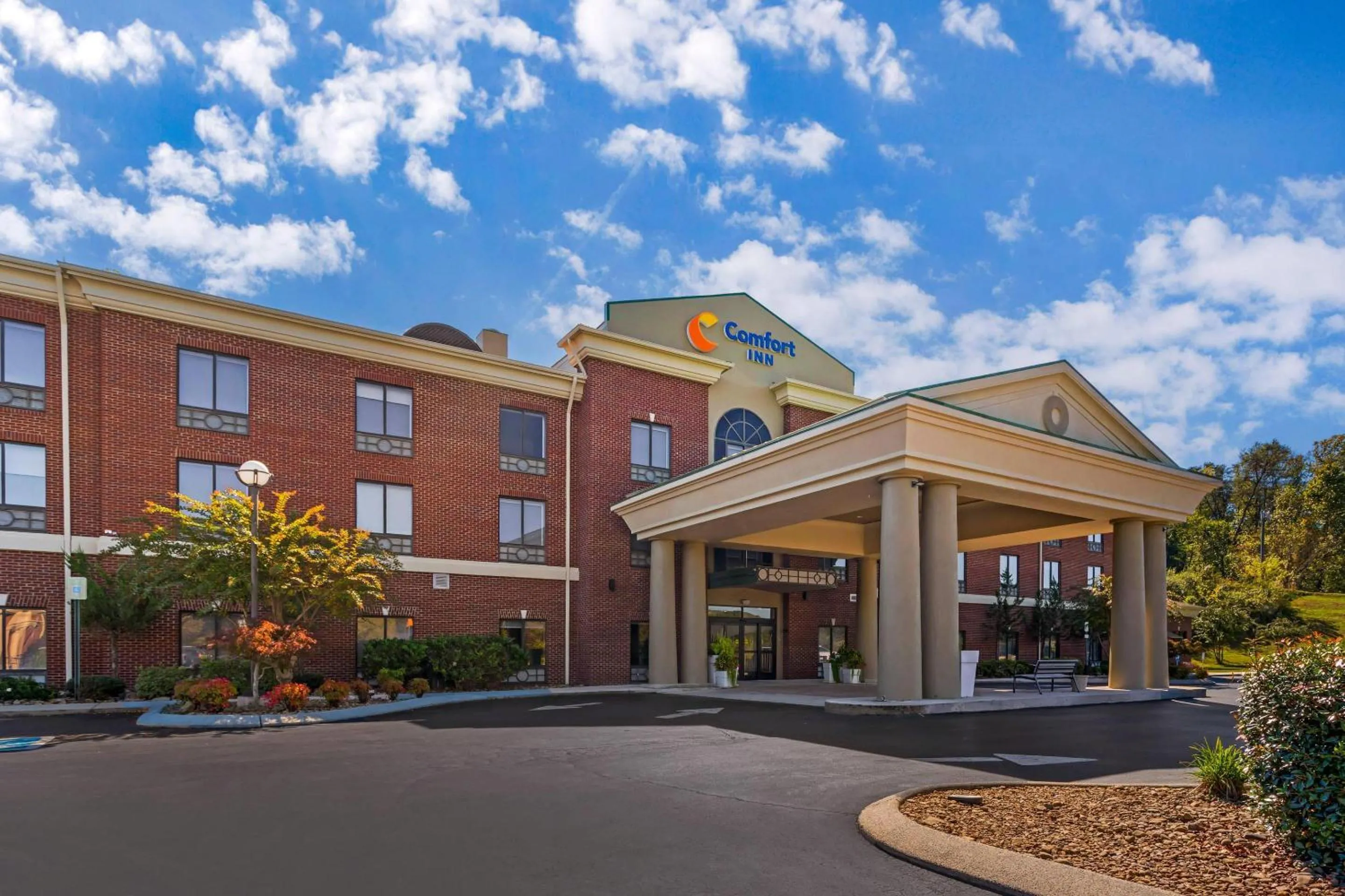 Property building in Comfort Inn Dayton South