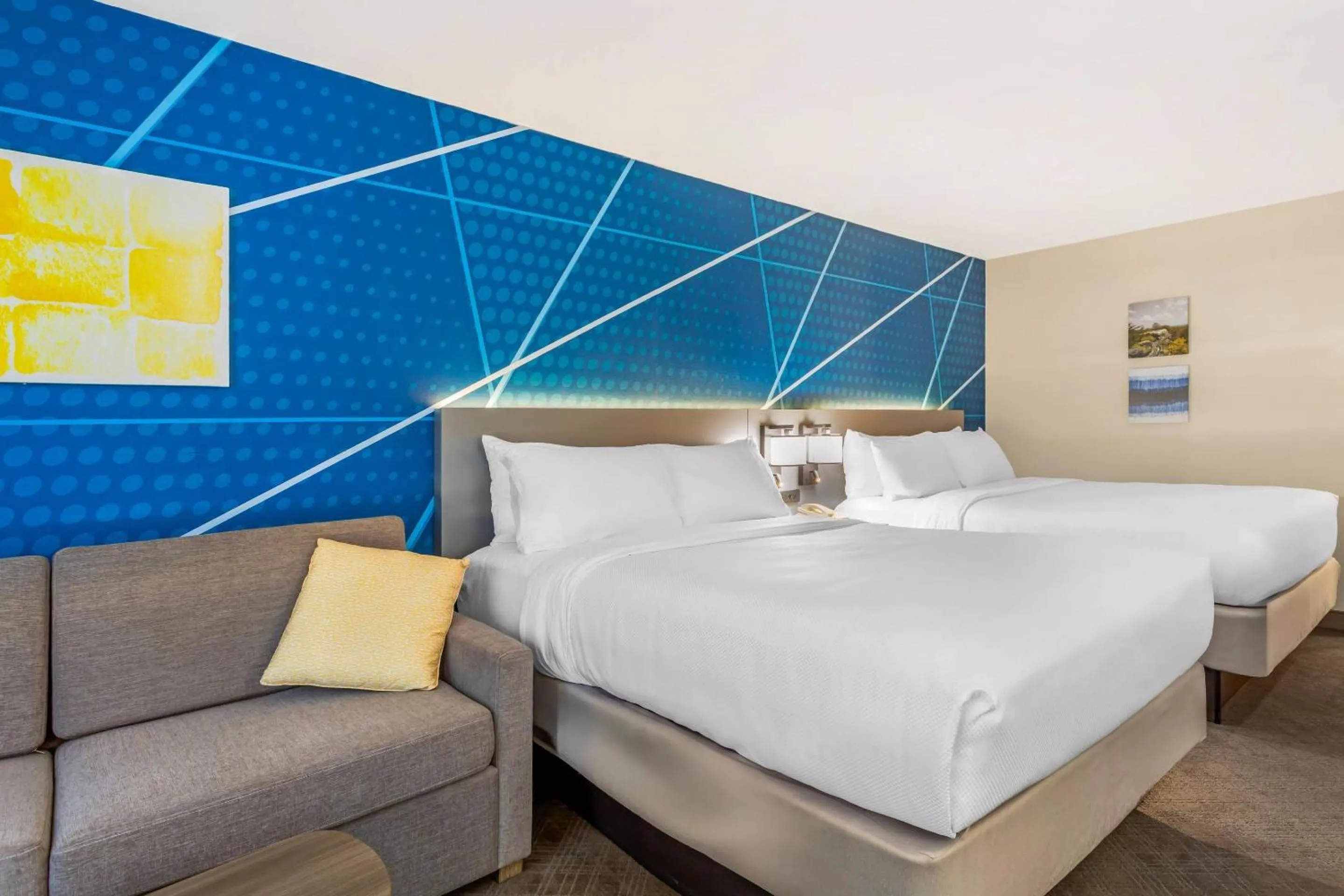 Bedroom, Bed in Comfort Inn Dayton South