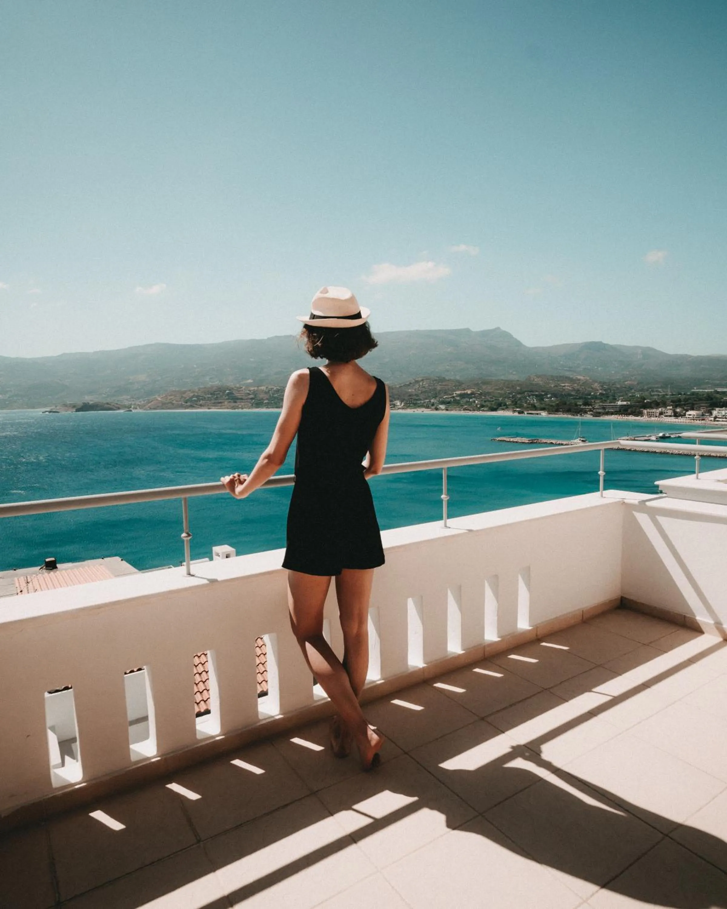 Property building in Porto Kaza