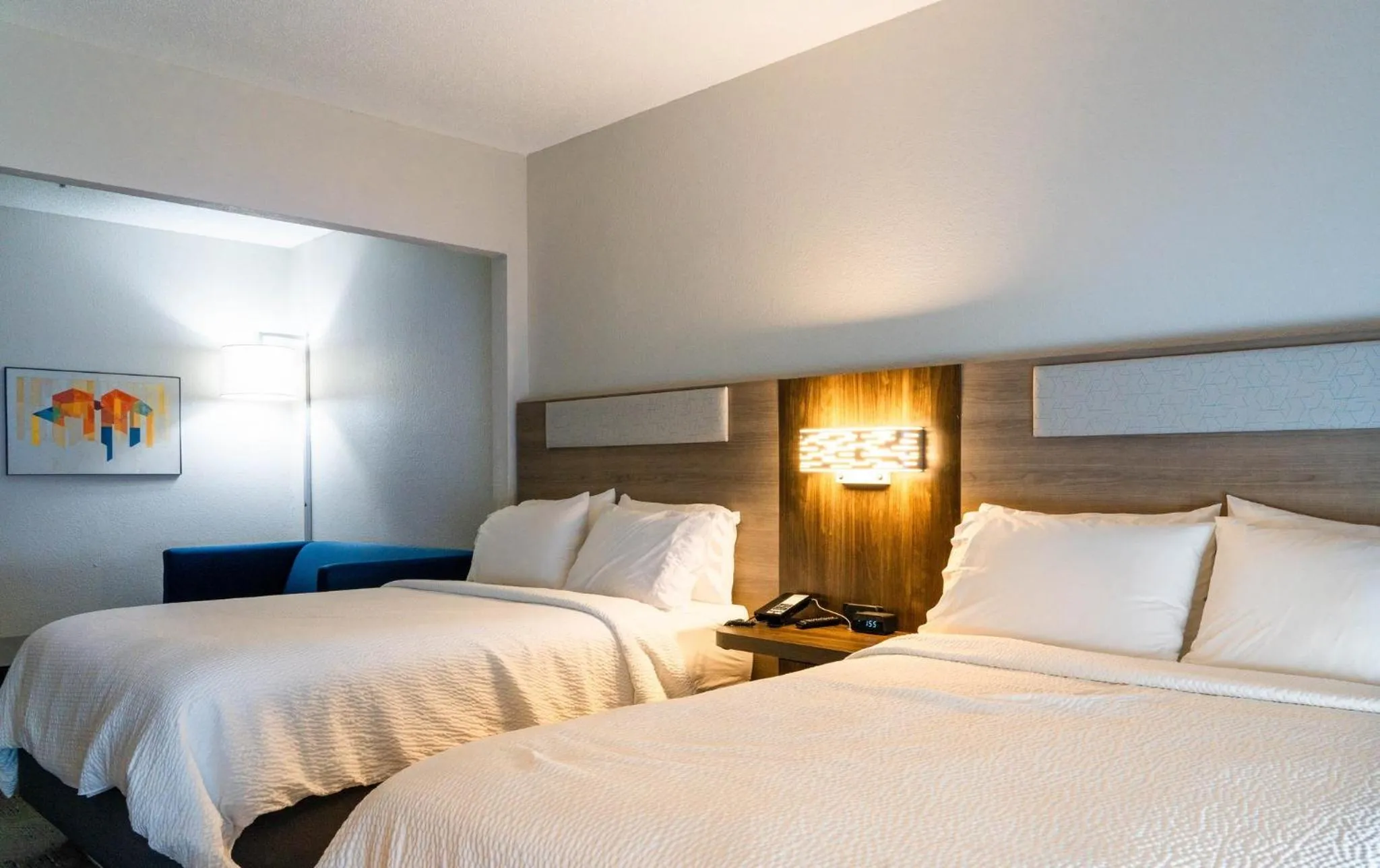 Photo of the whole room, Bed in Holiday Inn Express Hotel & Suites Hiawassee by IHG