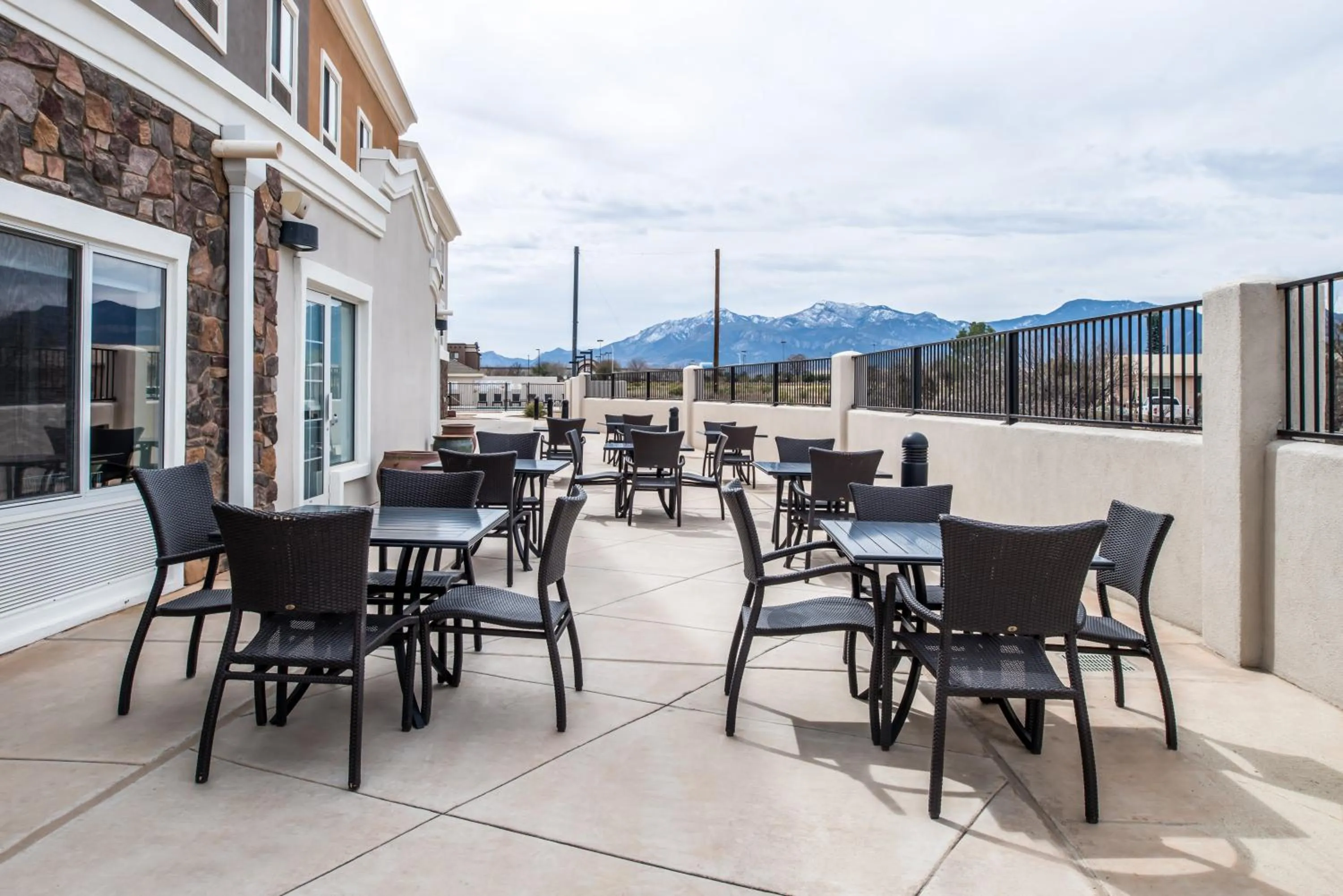 Property building in Holiday Inn Express Sierra Vista by IHG