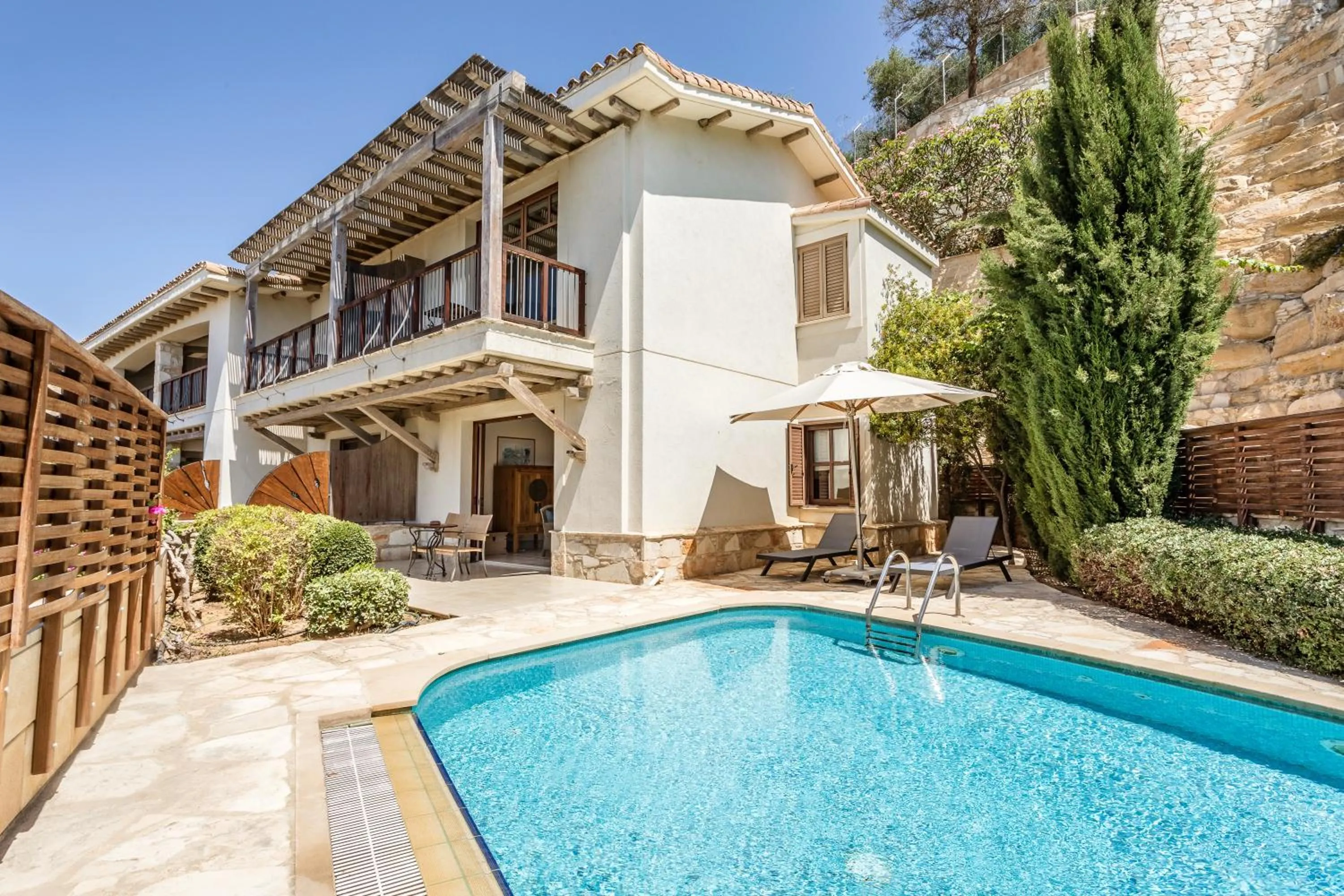 Property building in Columbia Beach Resort