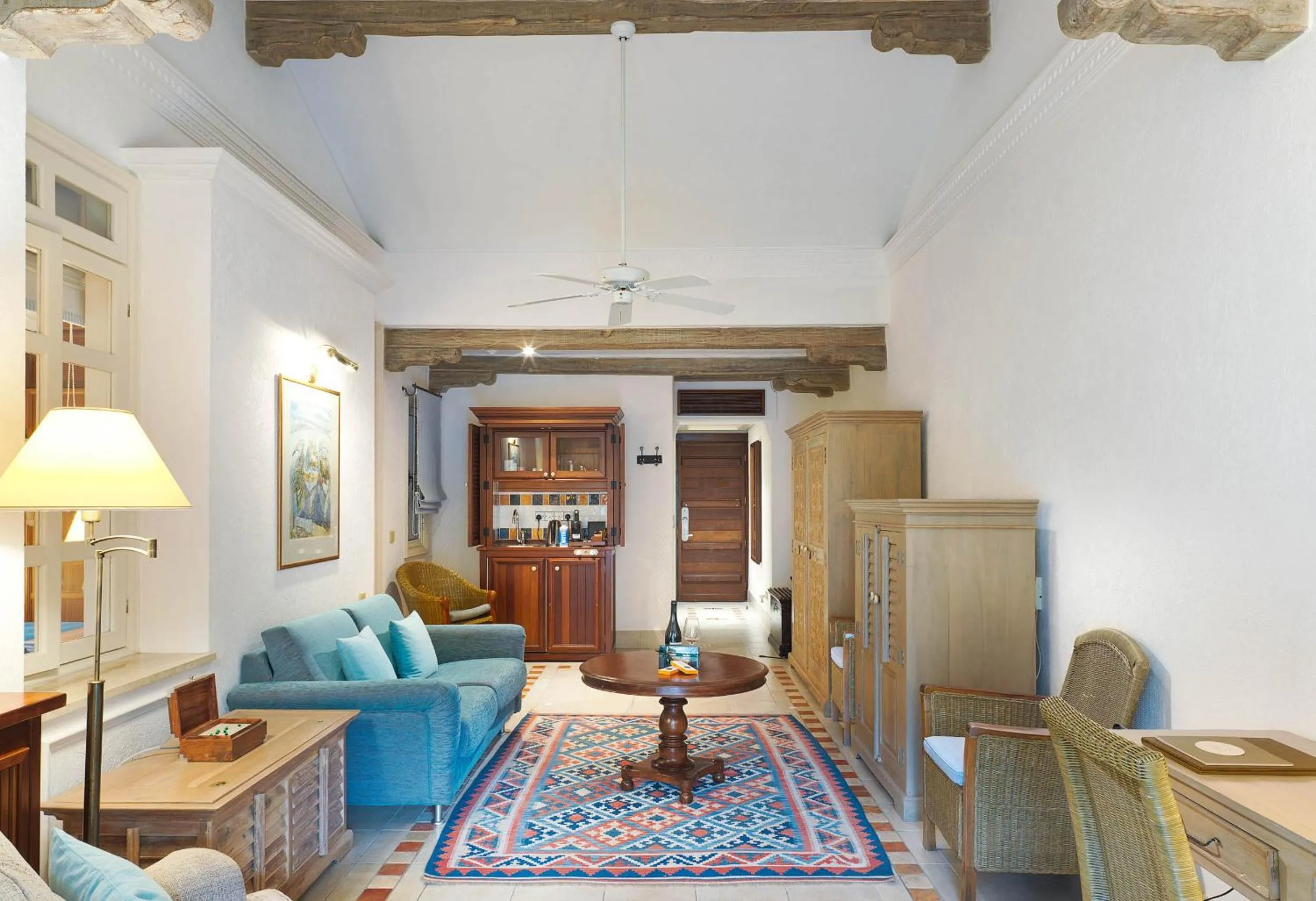 Living room in Columbia Beach Resort