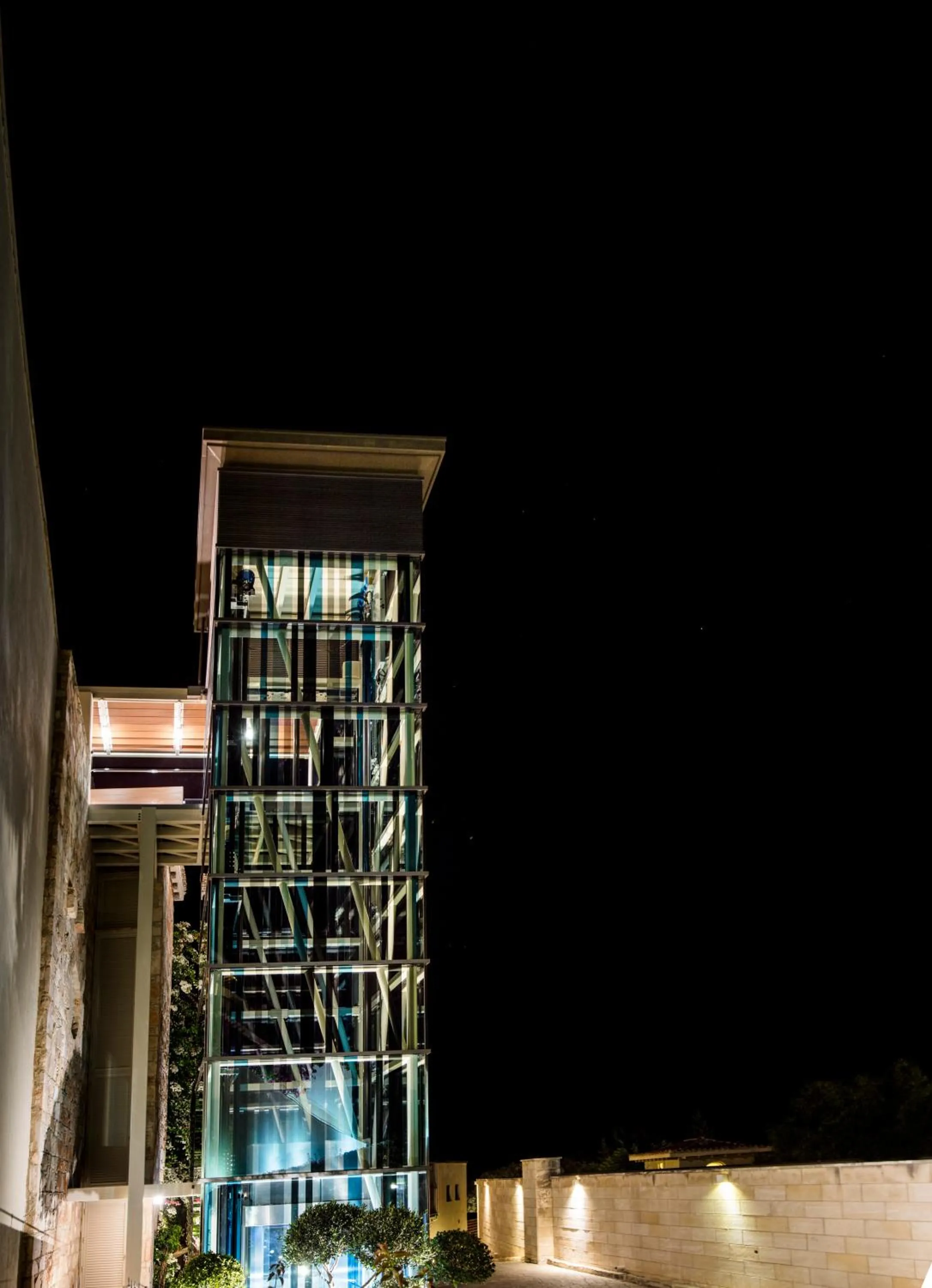 Night in Columbia Beach Resort