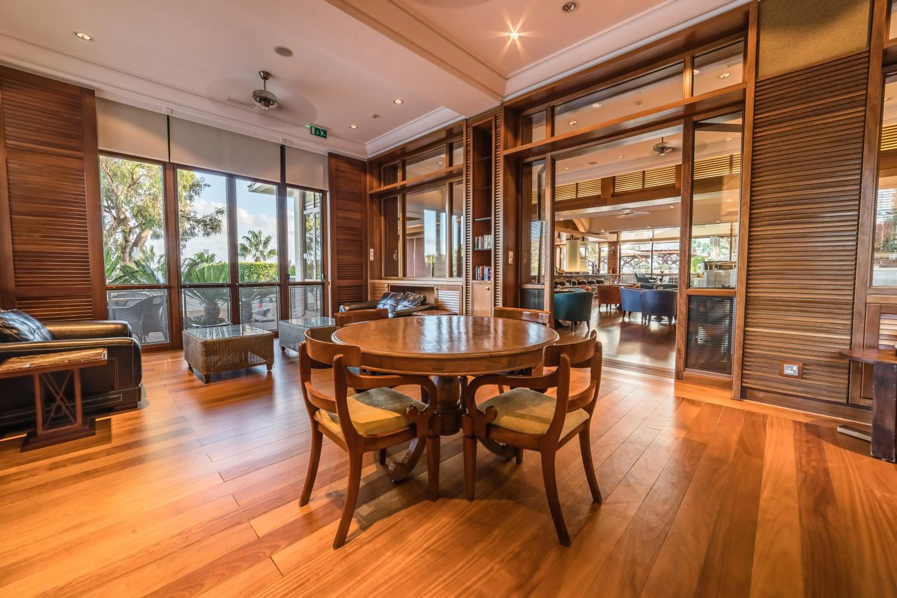 Communal lounge/ TV room in Columbia Beach Resort