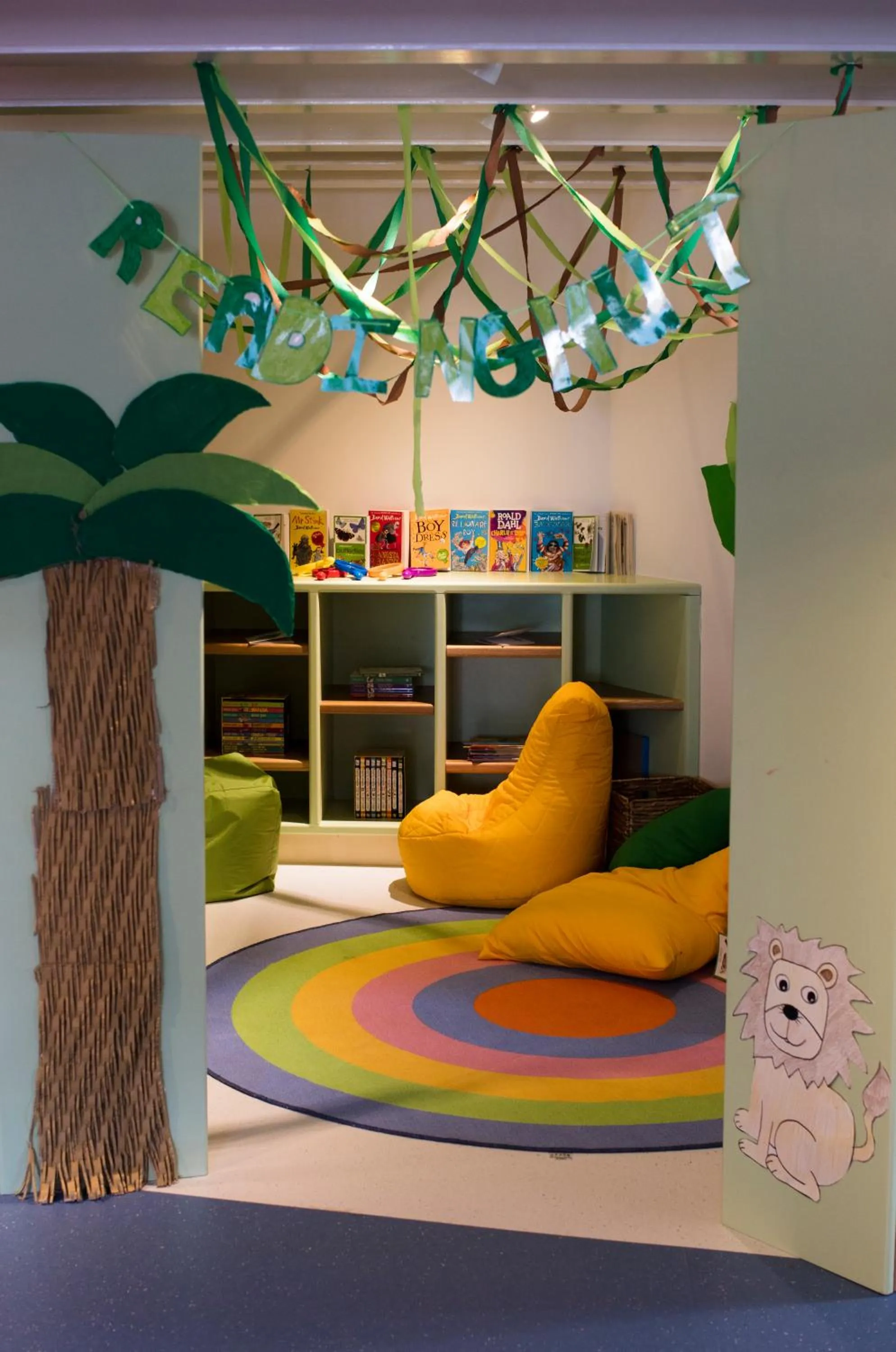 Property building in Columbia Beach Resort