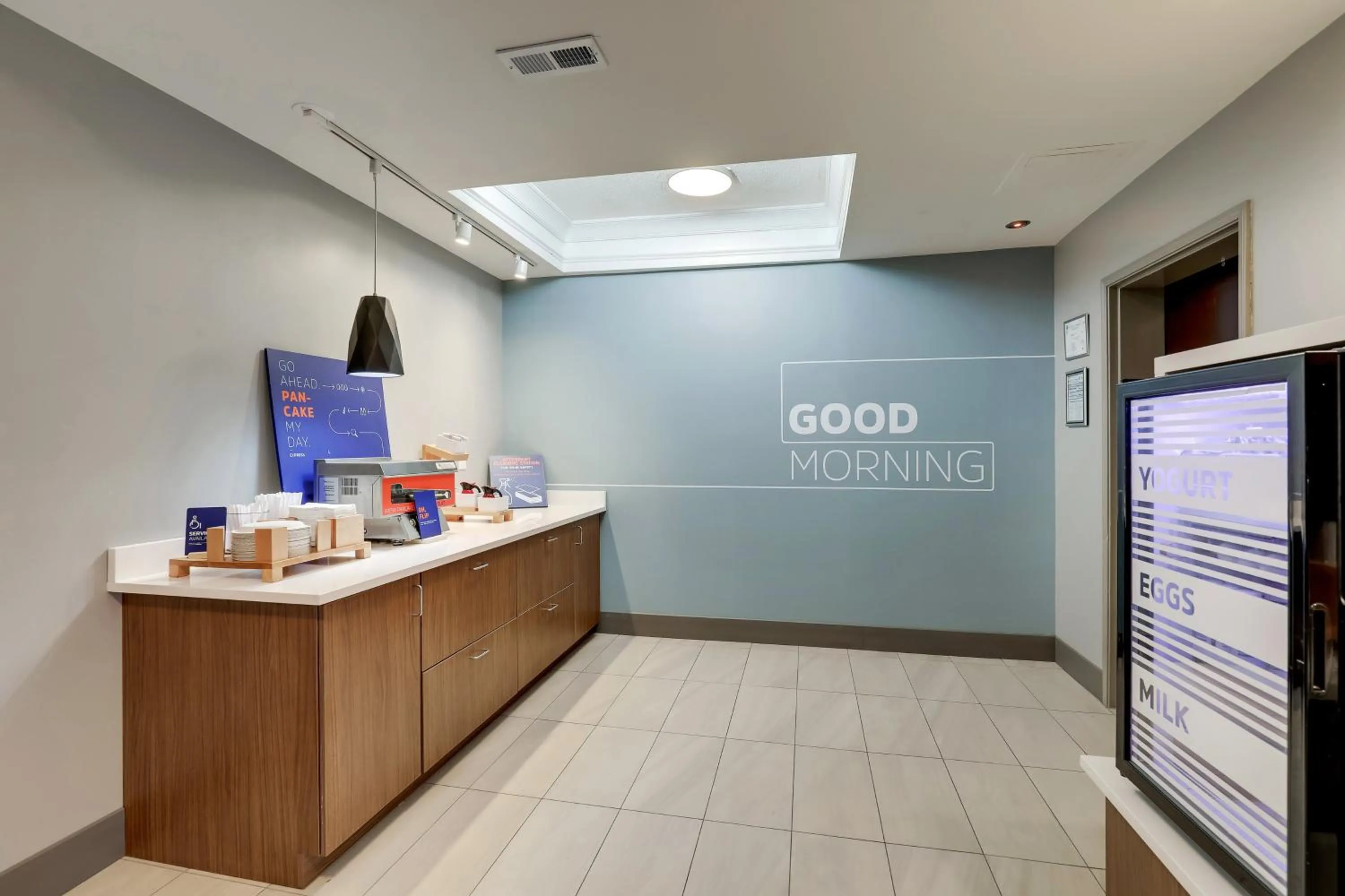 Breakfast in Holiday Inn Express Hotel & Suites Hinesville by IHG