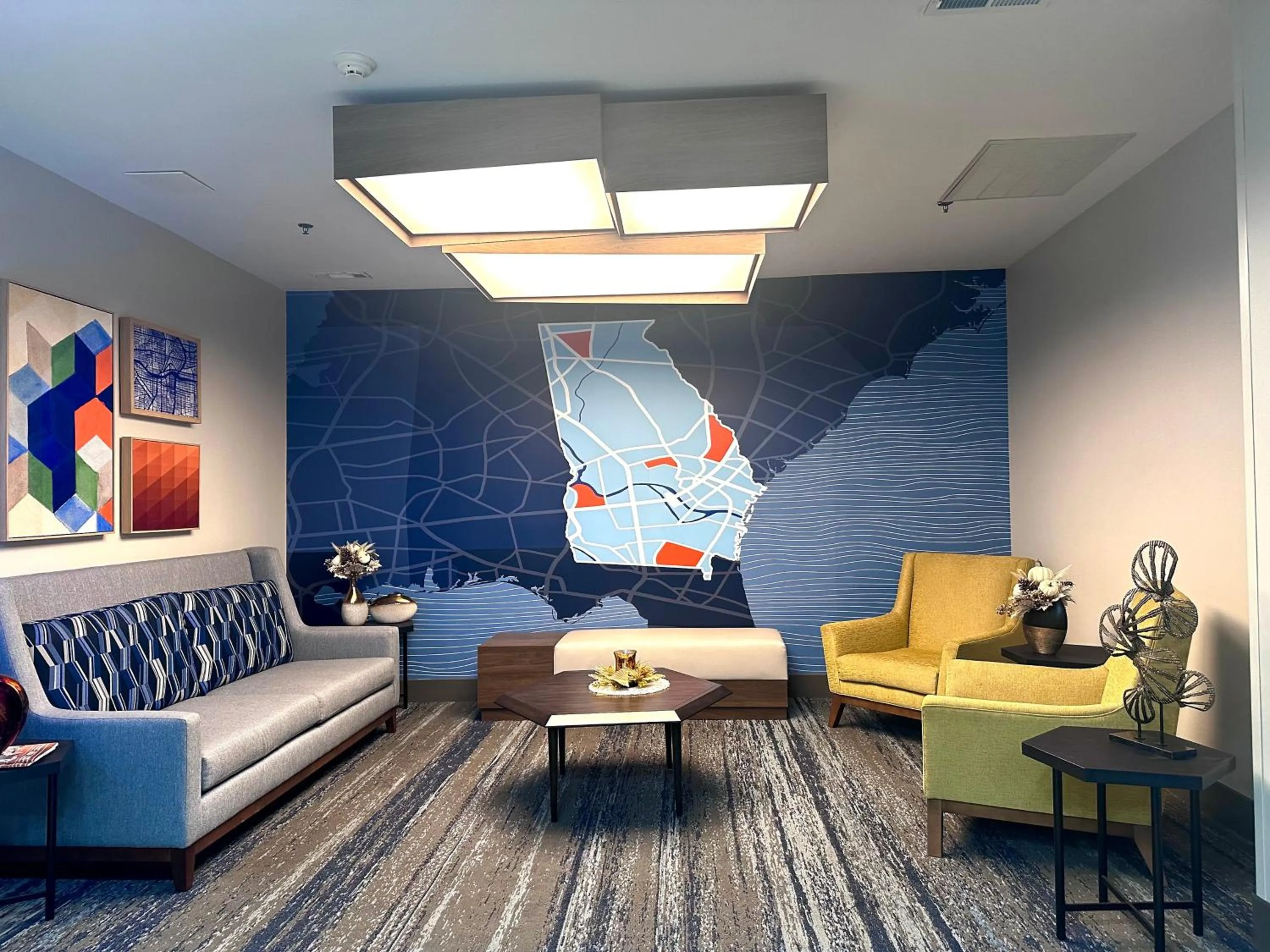 Lobby or reception in Holiday Inn Express Hotel & Suites Hinesville by IHG