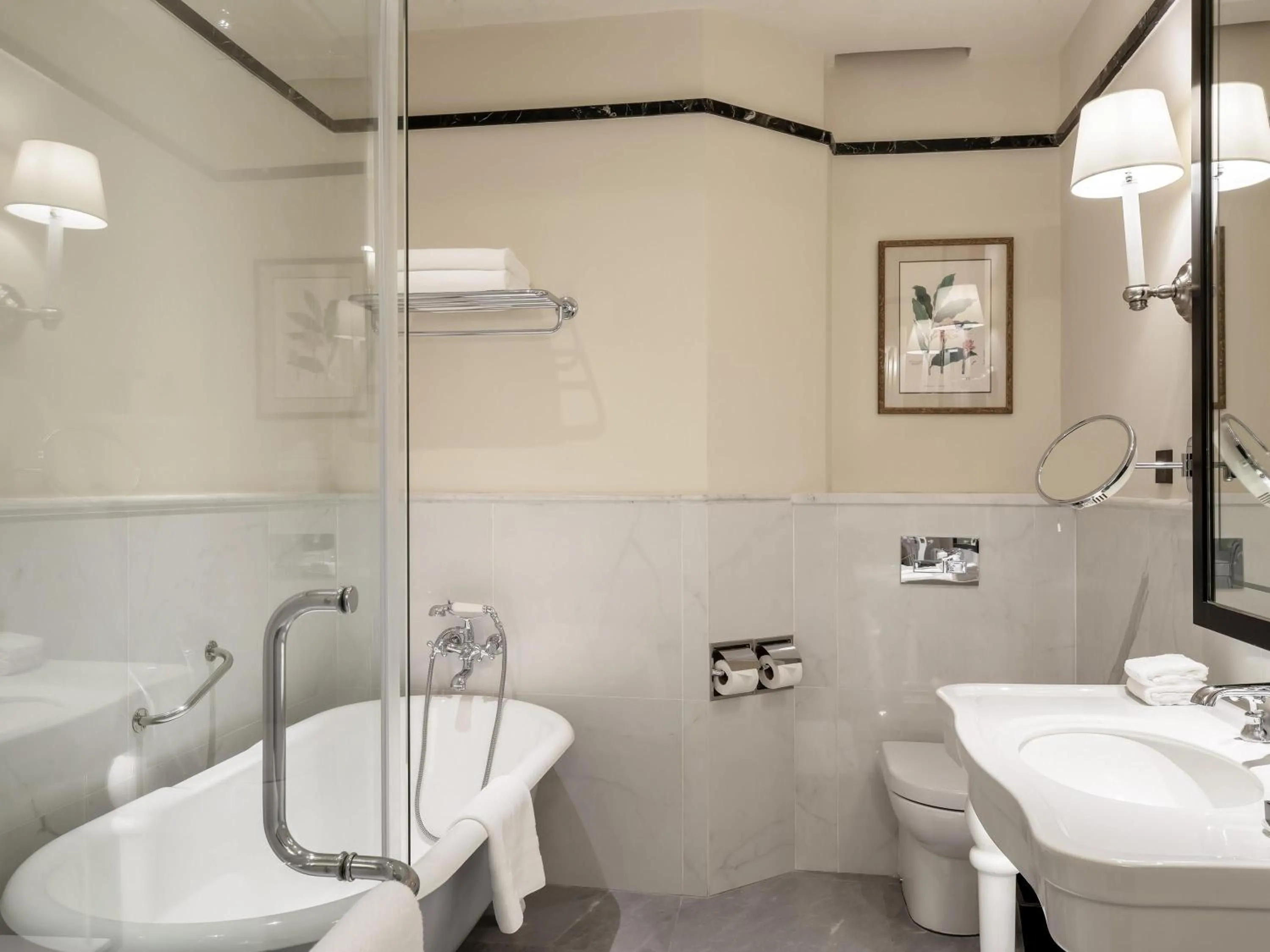 Bedroom in Raffles Hotel Le Royal