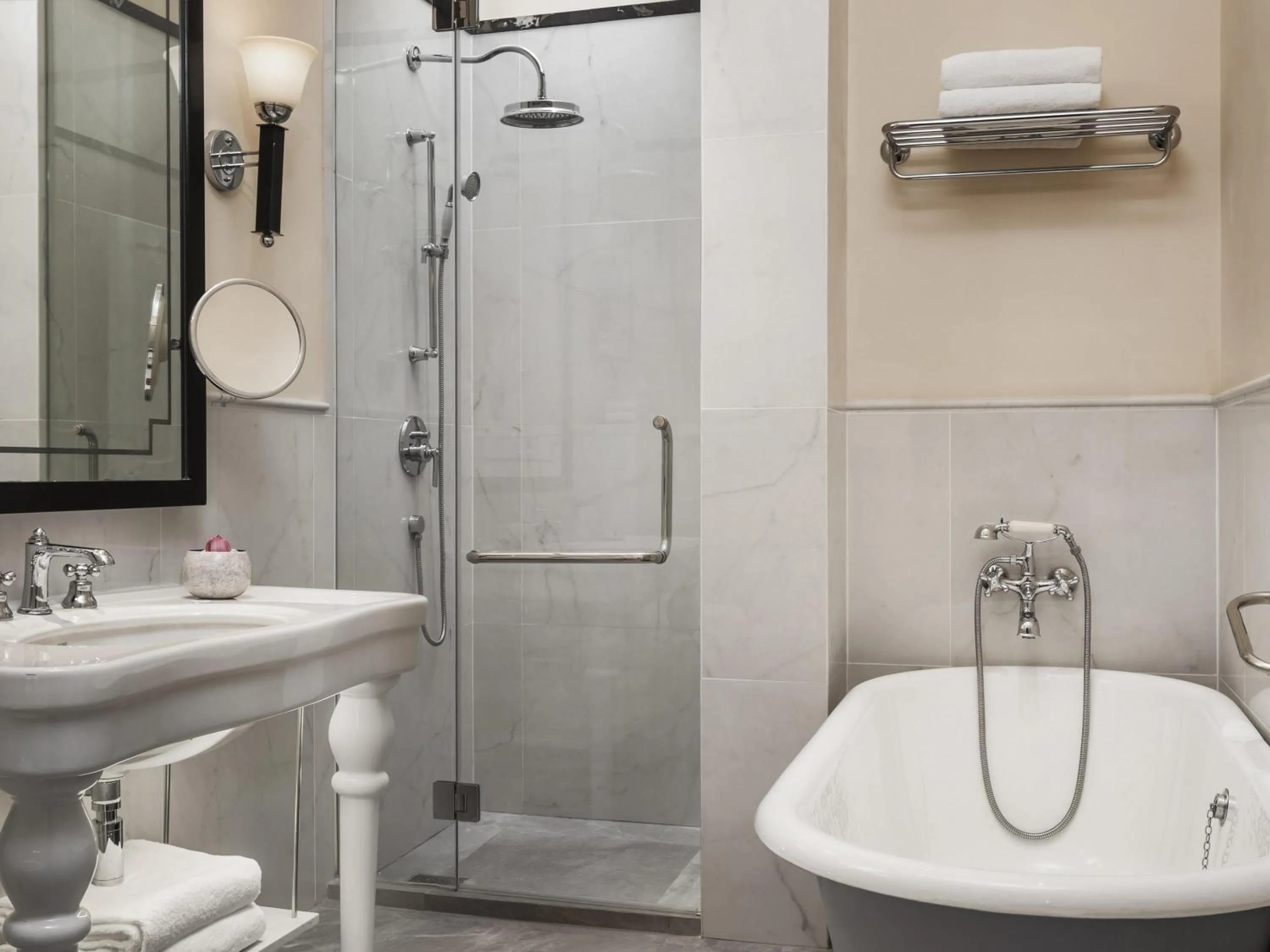 Bedroom in Raffles Hotel Le Royal