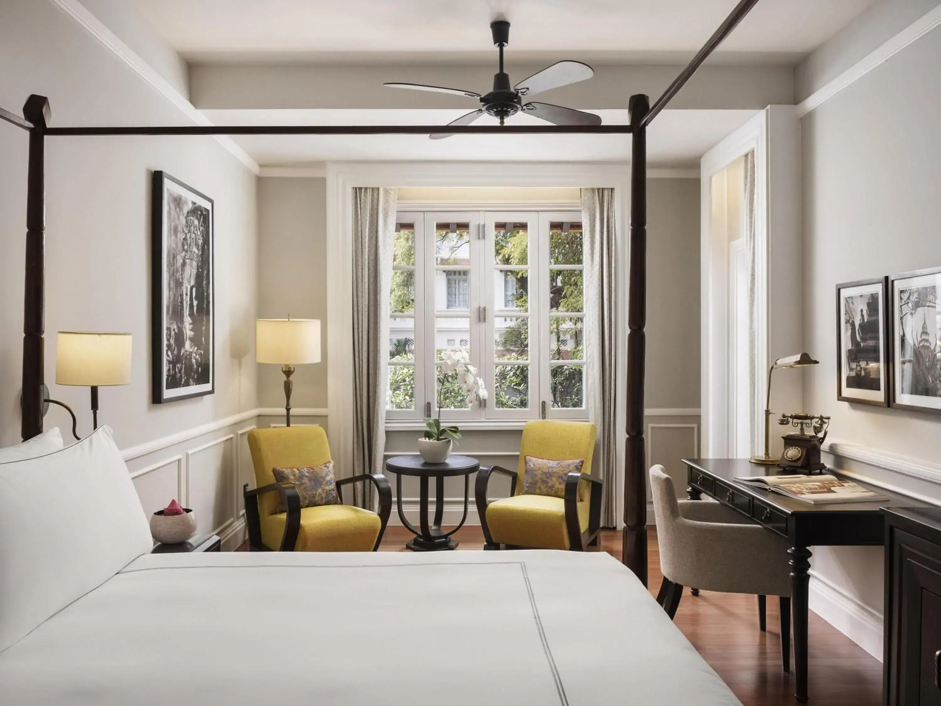 Balcony Suite in Raffles Hotel Le Royal Balcony Suite in Raffles Hotel Le Royal