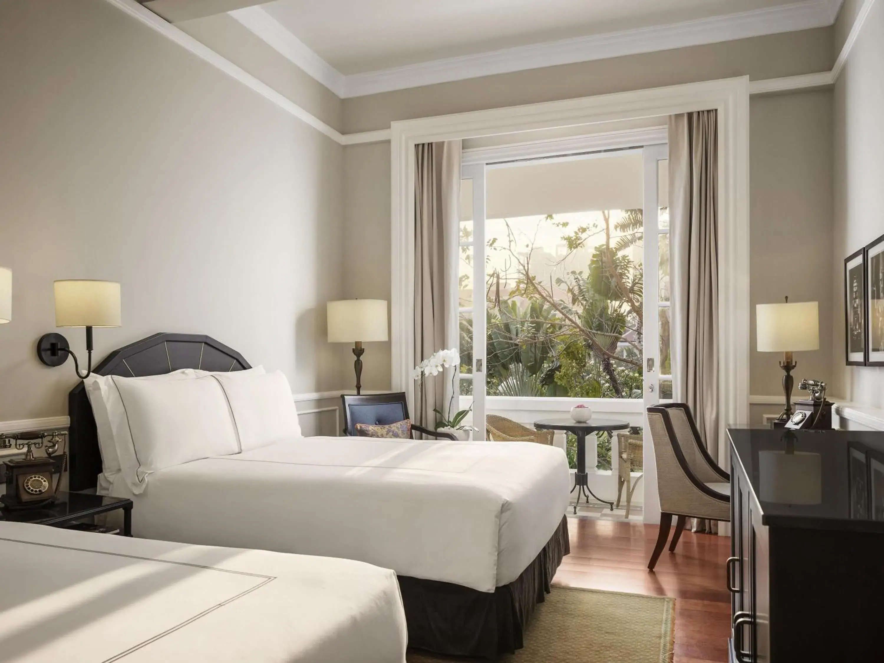 State Twin Room in Raffles Hotel Le Royal State Twin Room in Raffles Hotel Le Royal