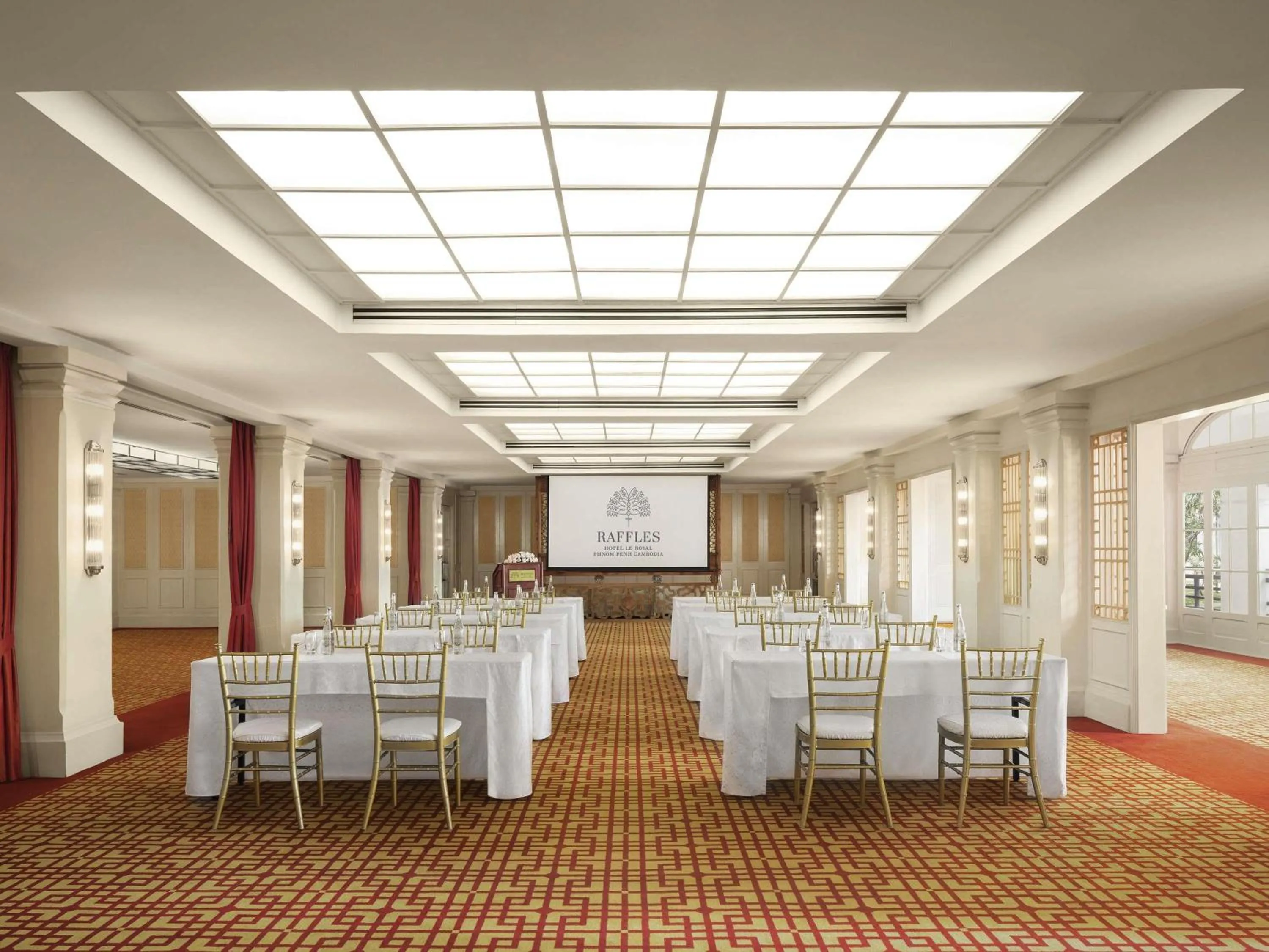 Meeting/conference room in Raffles Hotel Le Royal