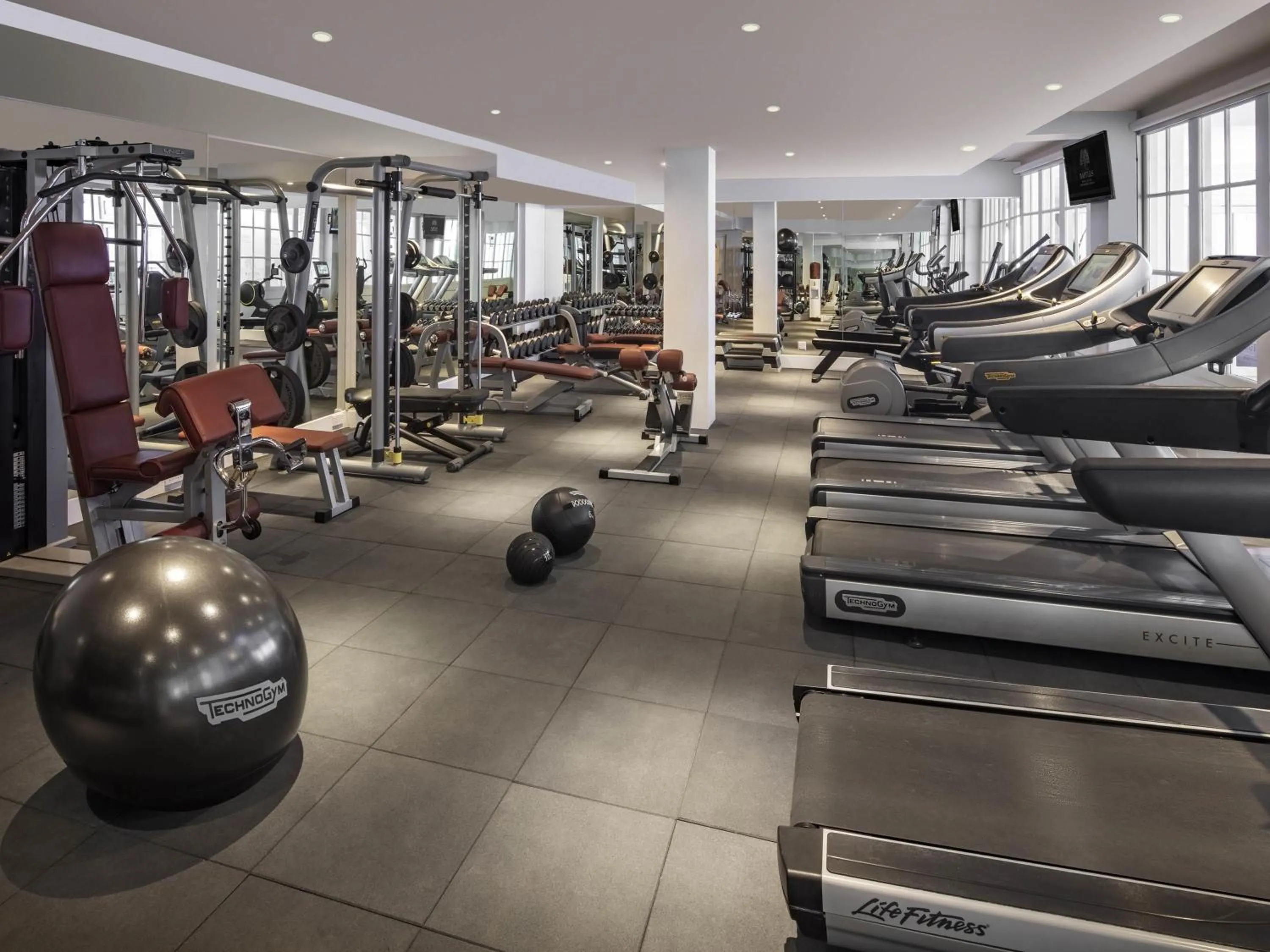 Fitness centre/facilities in Raffles Hotel Le Royal