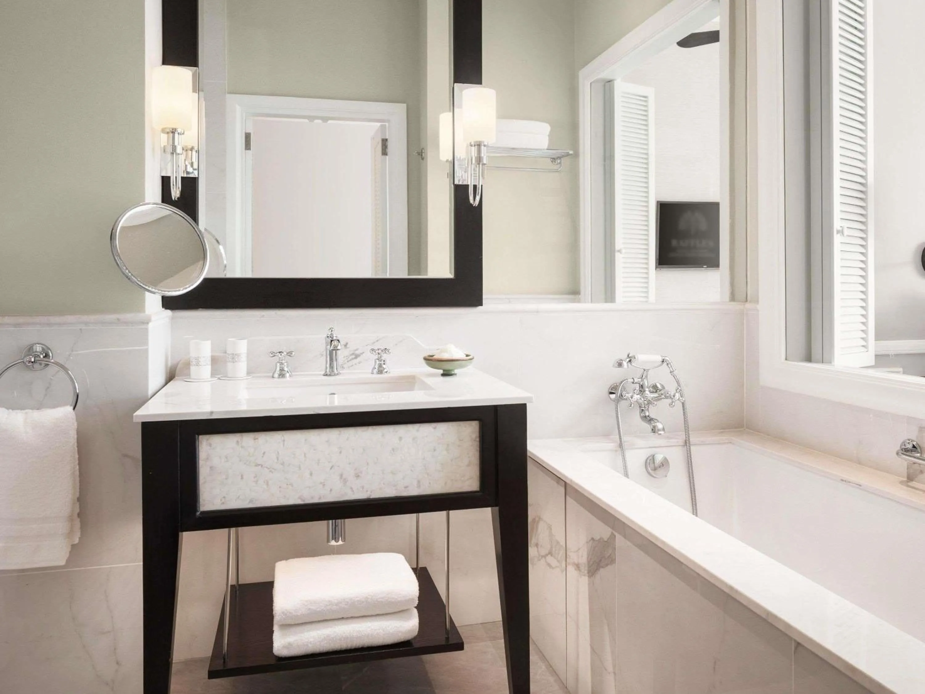 Bedroom in Raffles Hotel Le Royal