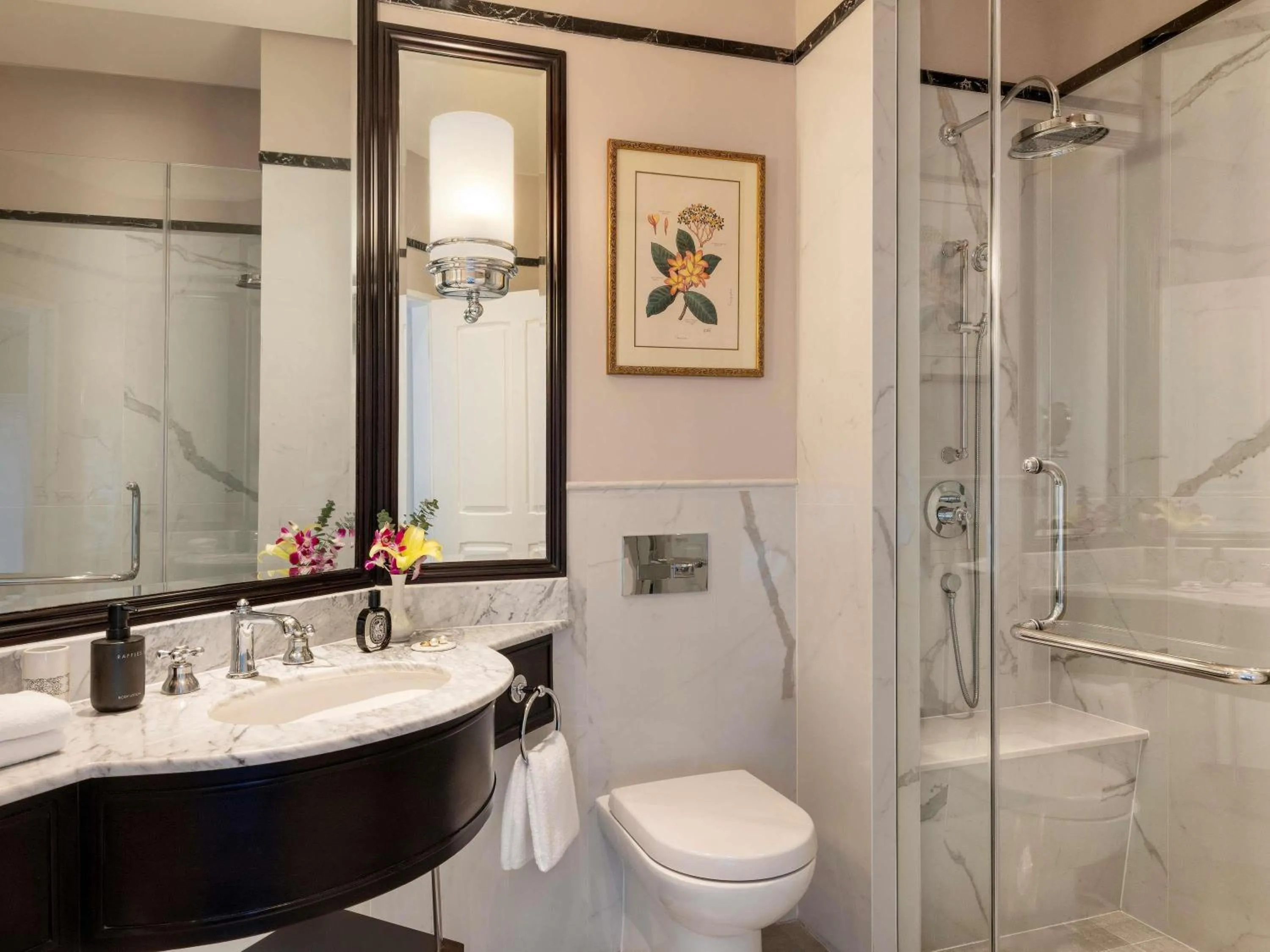 Bedroom in Raffles Grand Hotel d'Angkor