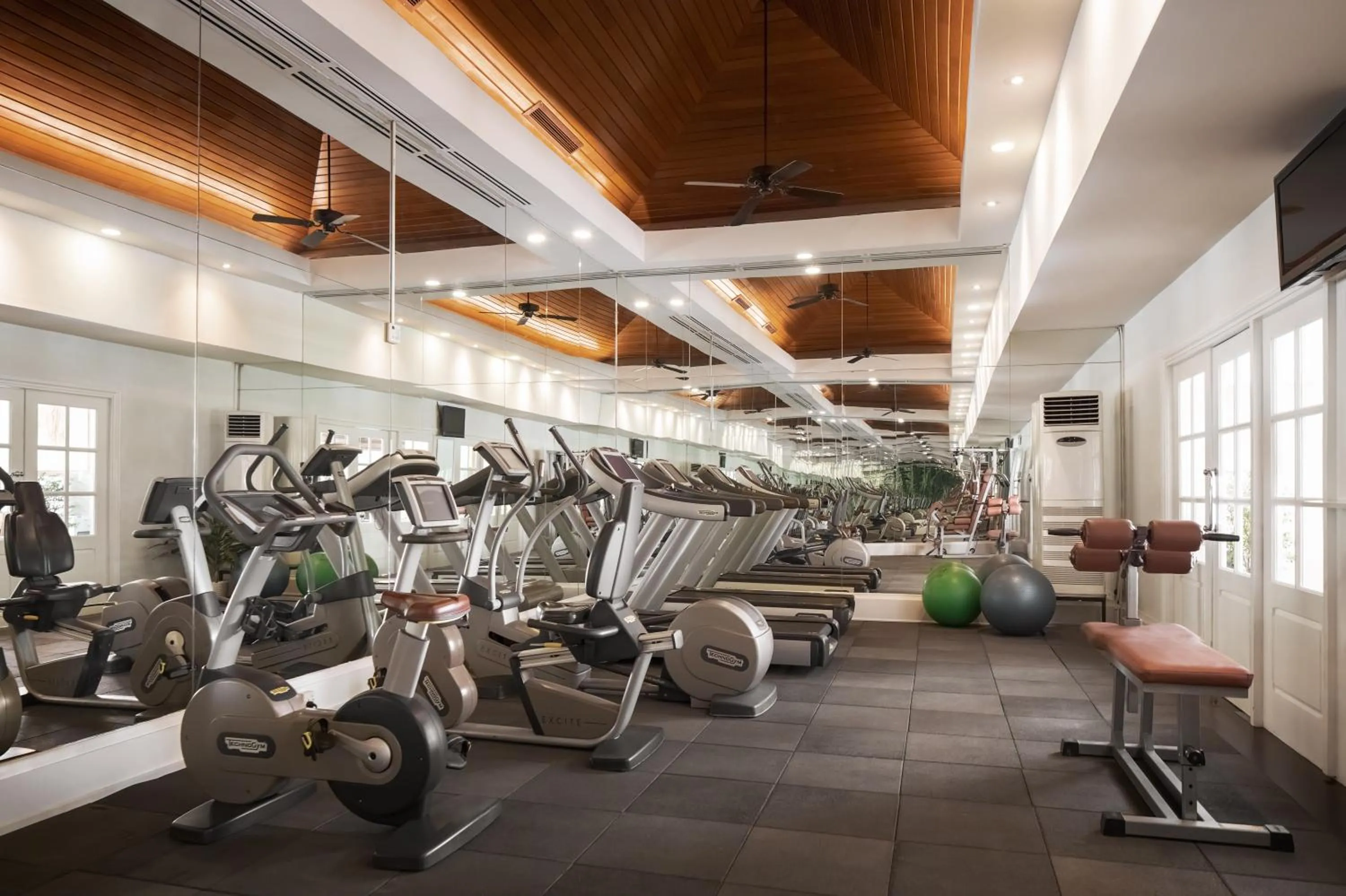 Fitness centre/facilities in Raffles Grand Hotel d'Angkor