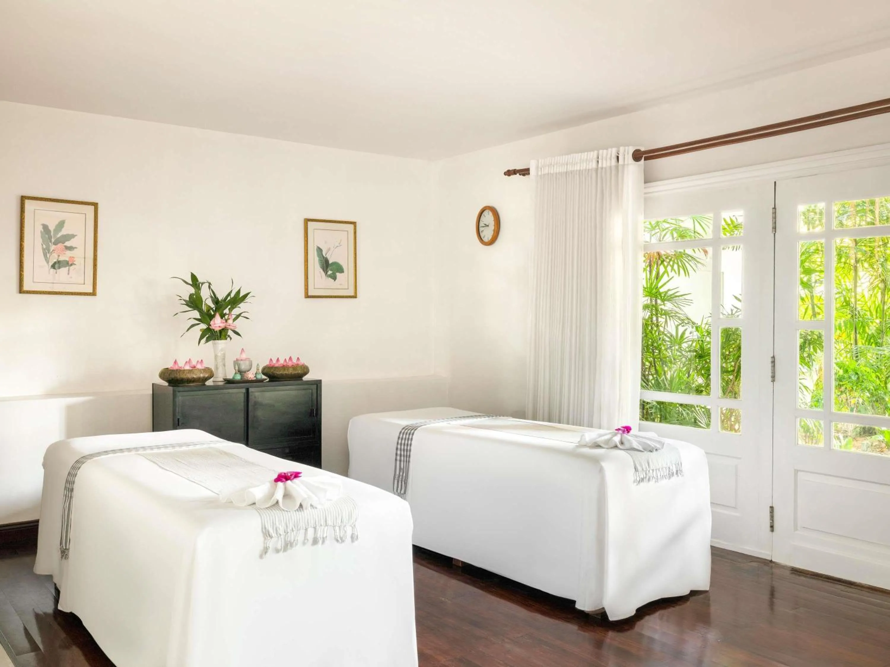 Spa and wellness centre/facilities, Bed in Raffles Grand Hotel d'Angkor