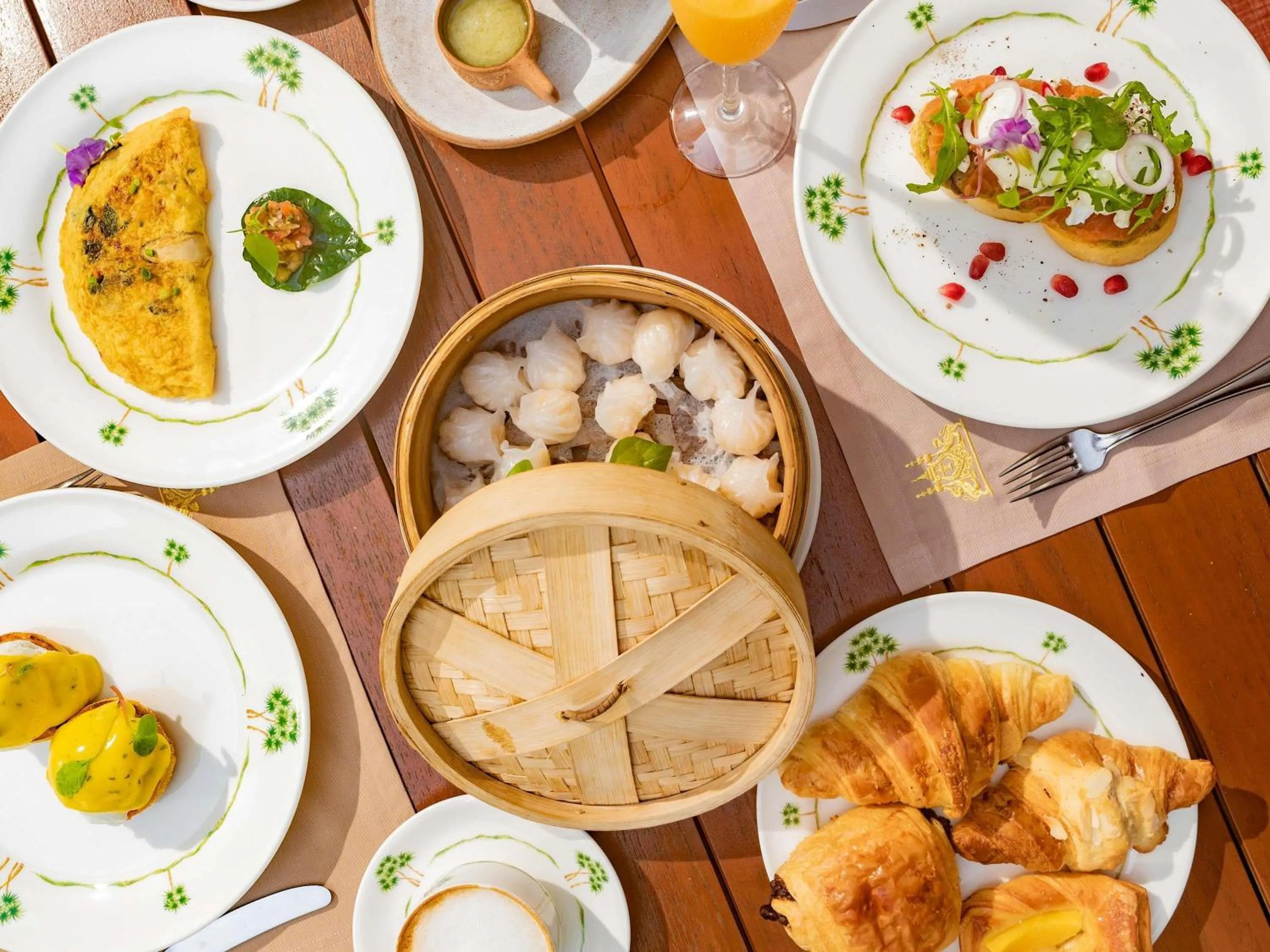 Breakfast in Raffles Grand Hotel d'Angkor