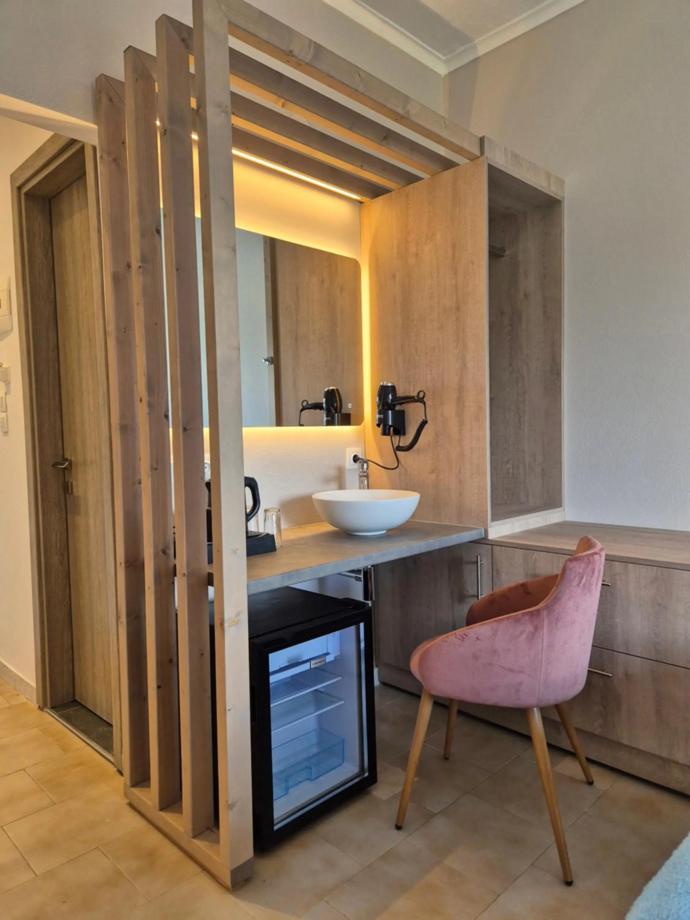 Photo of the whole room in Morfeas Hotel