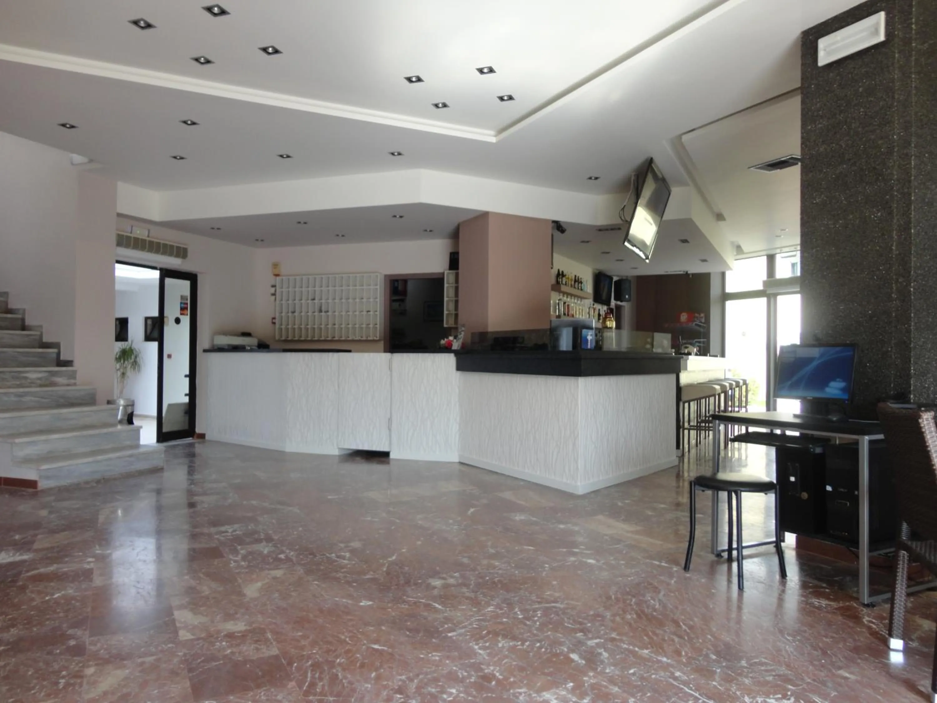 Lobby or reception in Morfeas Hotel