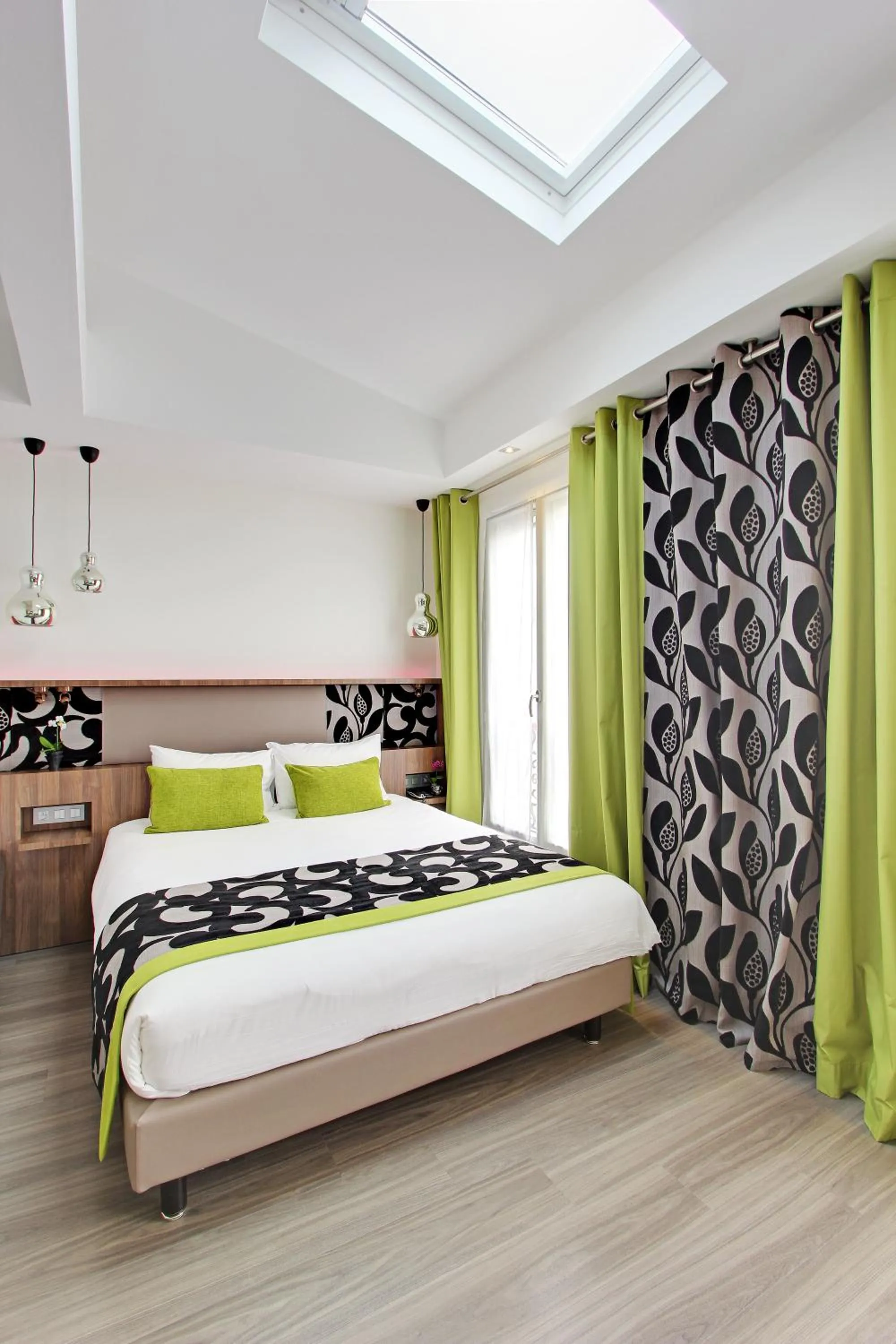 Bed in Hotel Alhambra