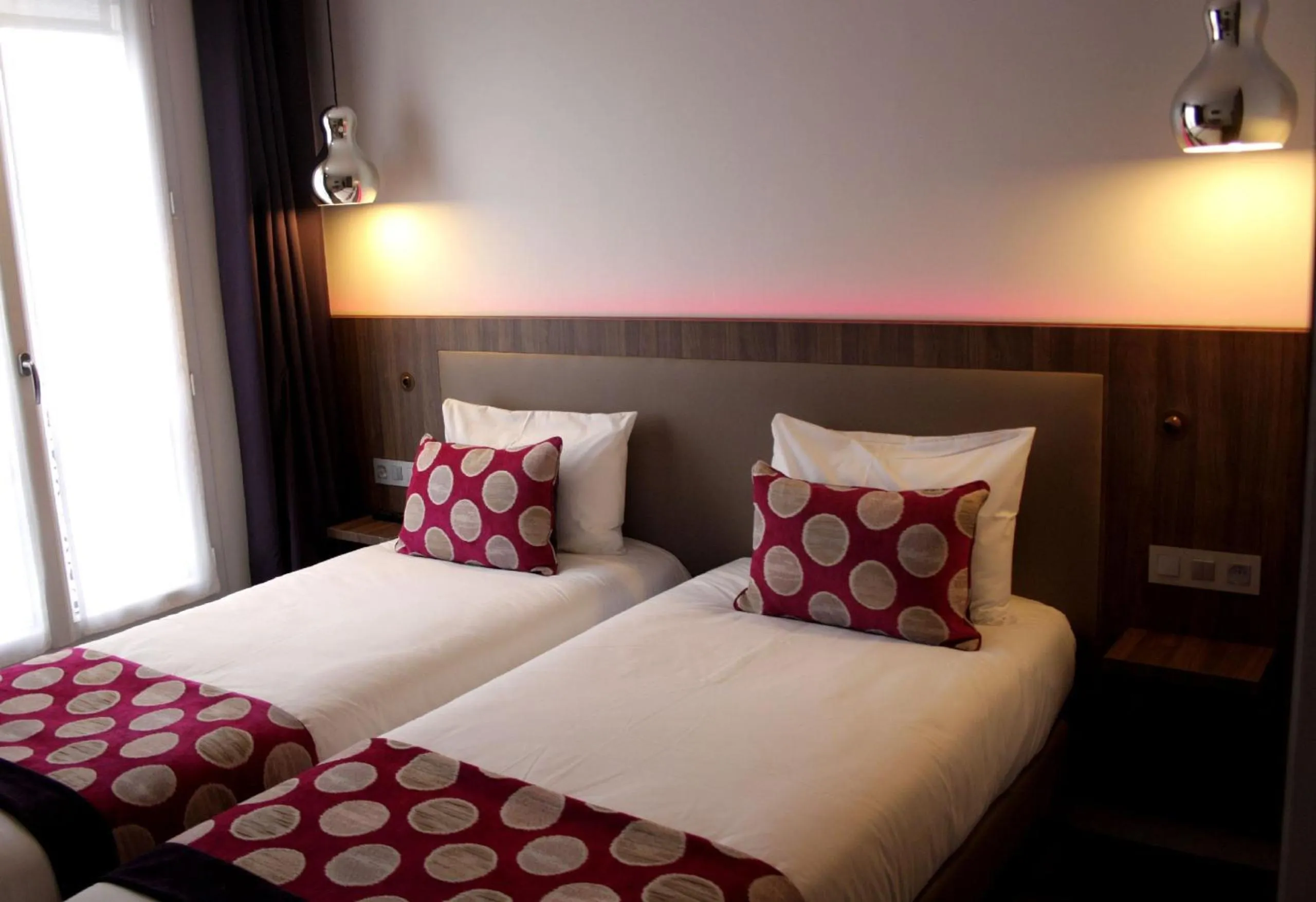 Bed in Hotel Alhambra