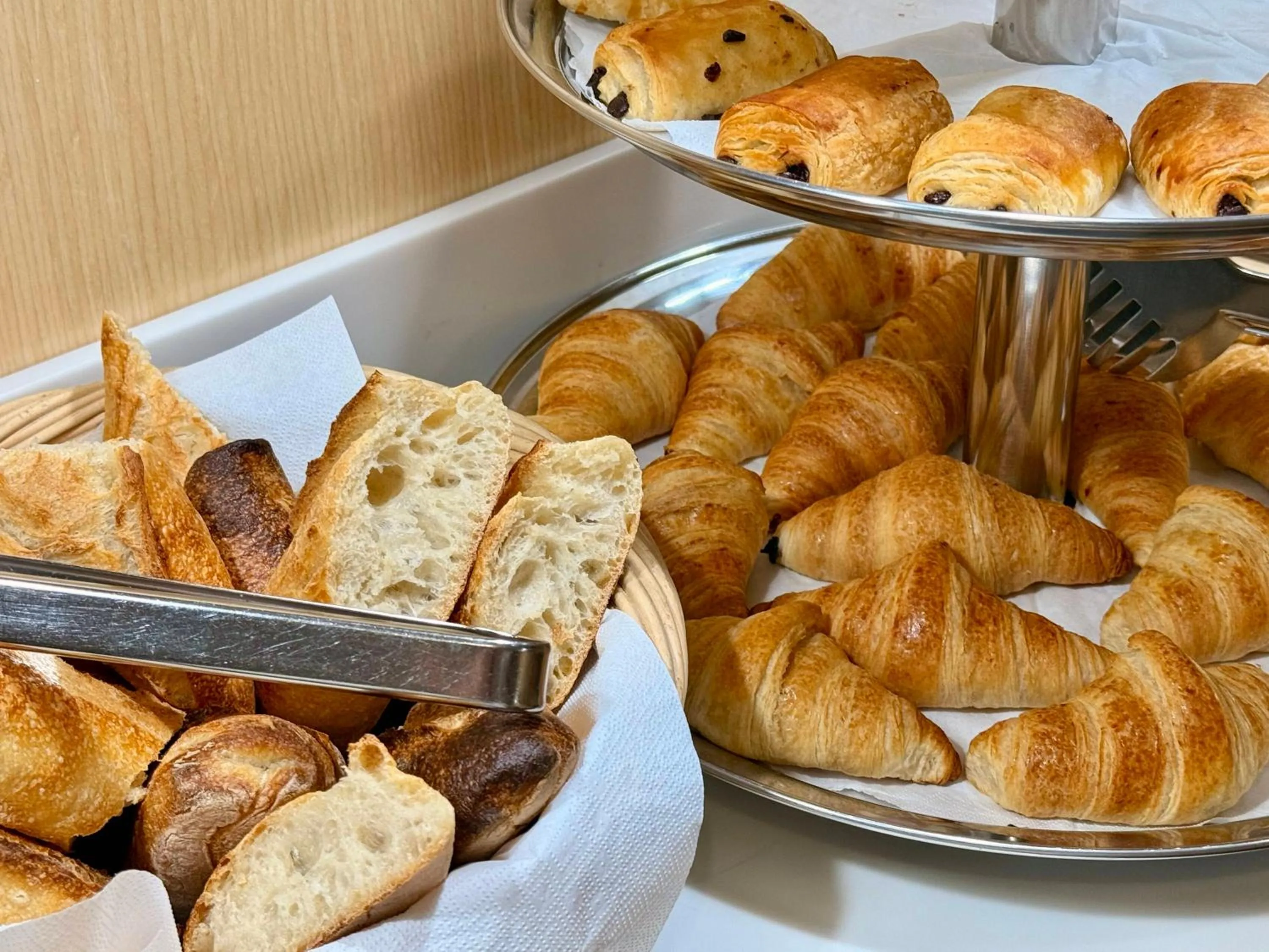 Breakfast in Hotel Alhambra