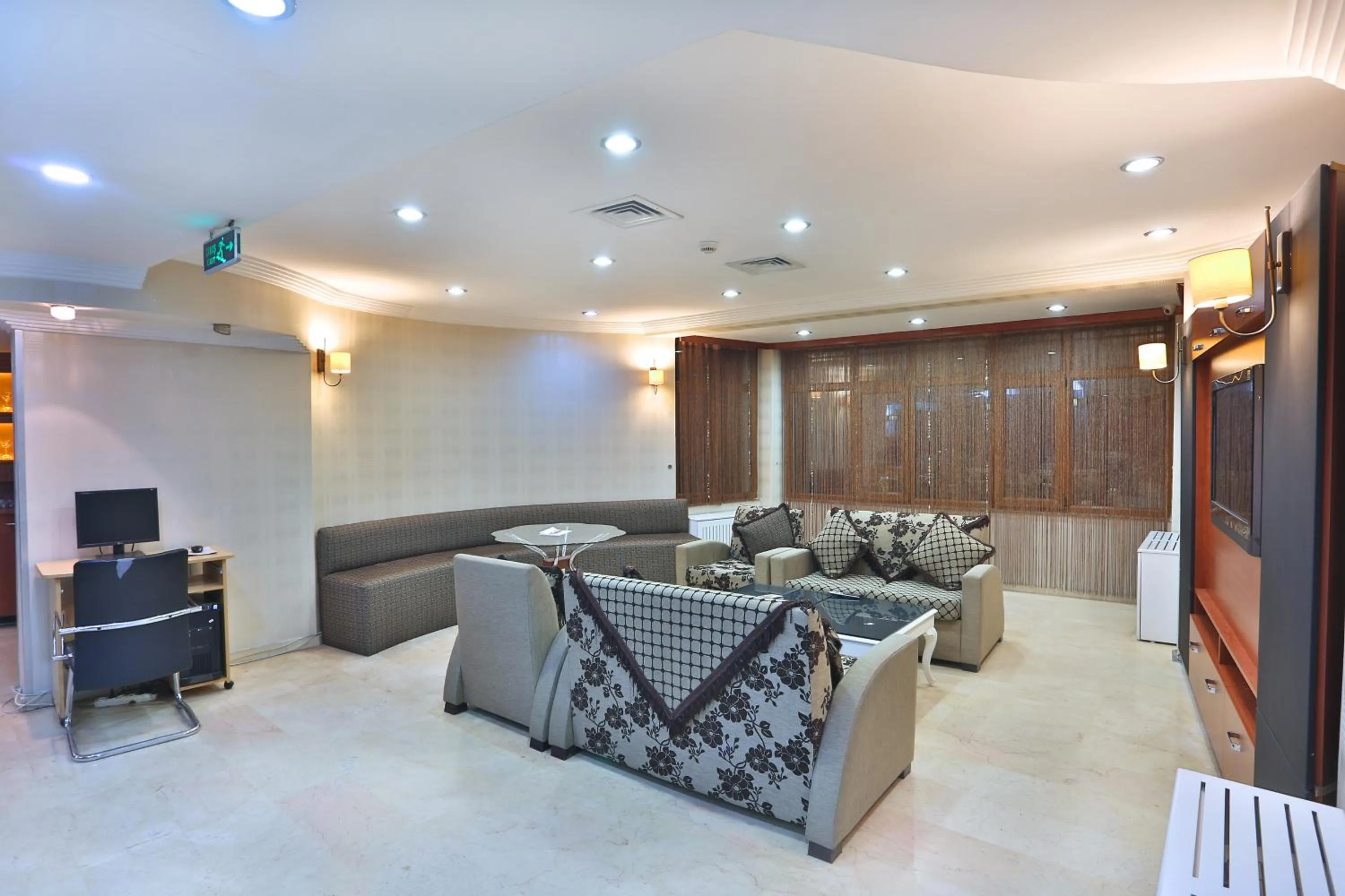 Business facilities in Budo Hotel