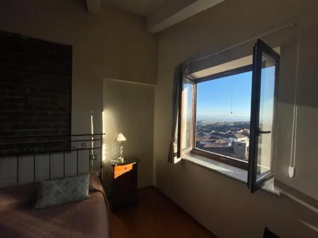 Bed in Relais Palazzo Paleologi Sec.XIV