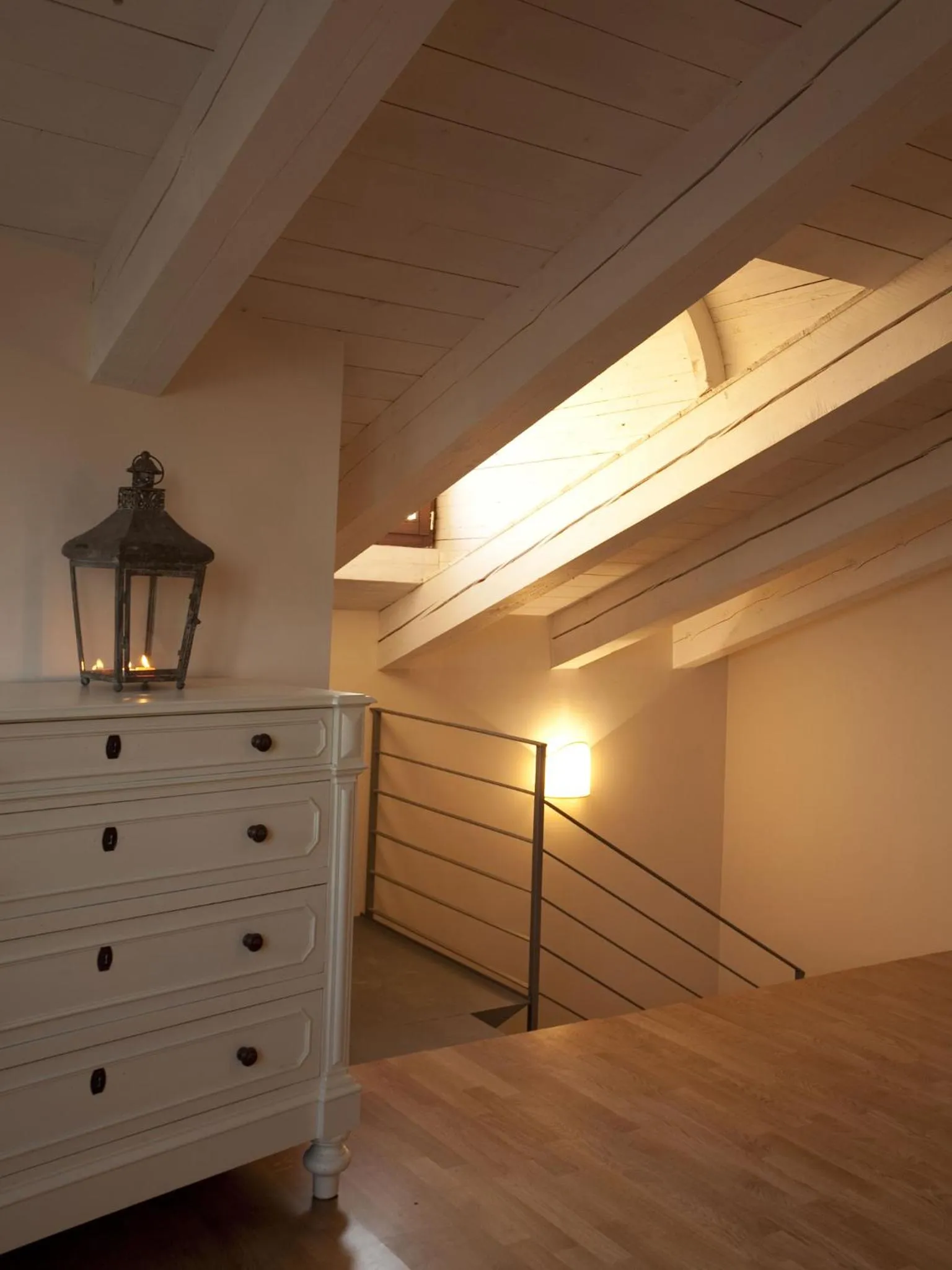 Photo of the whole room in Relais Palazzo Paleologi Sec.XIV