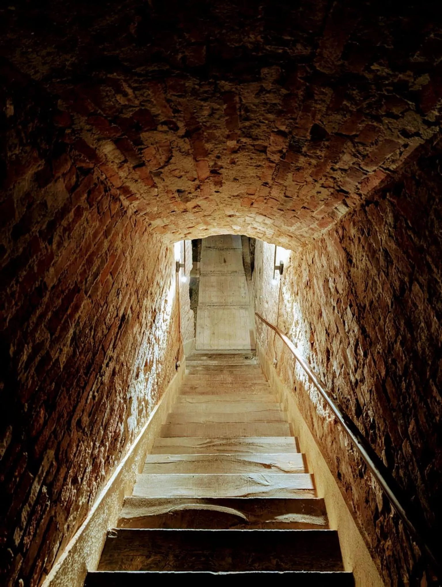 Food and drinks in Relais Palazzo Paleologi Sec.XIV