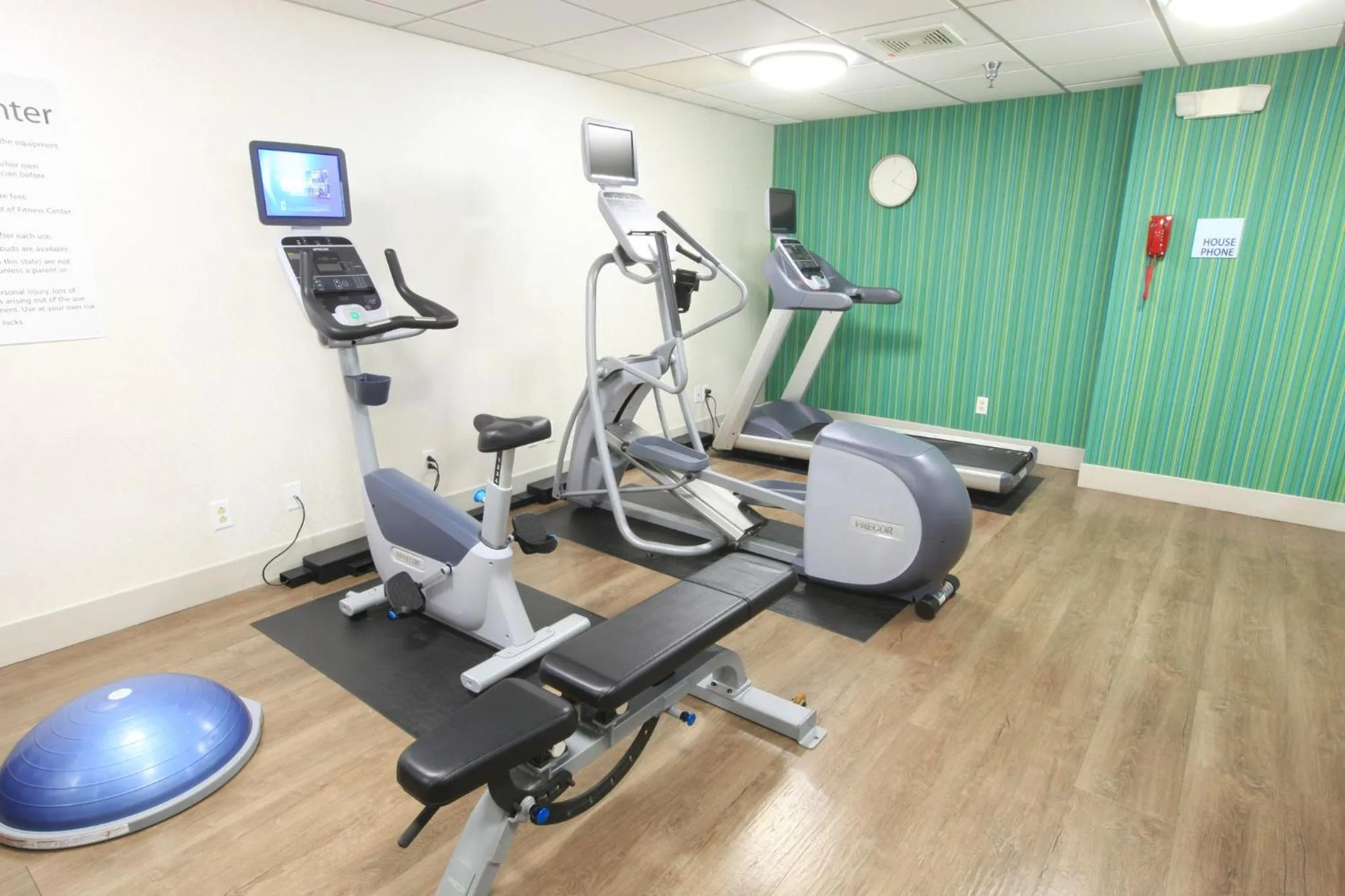 Fitness centre/facilities in Holiday Inn Express & Suites Chattanooga-Hixson by IHG