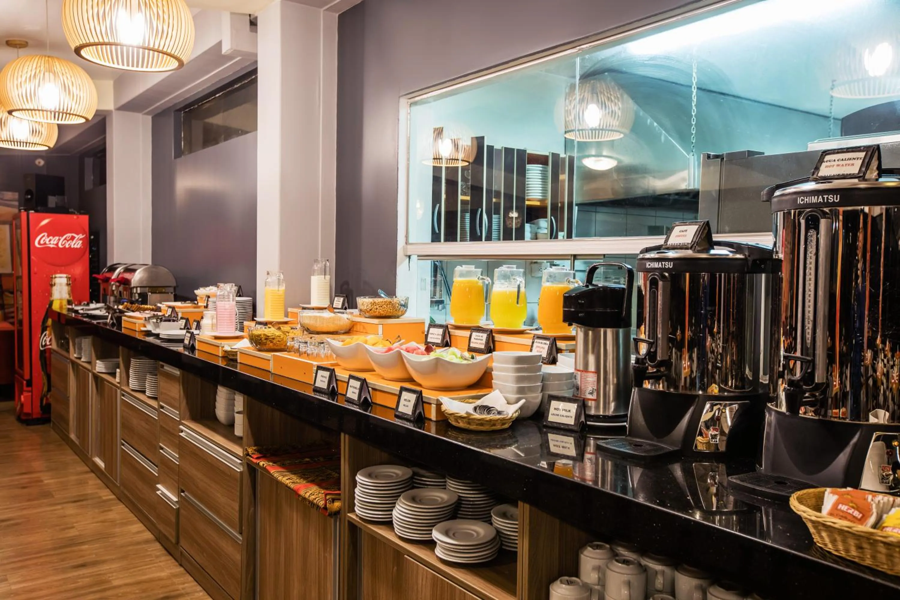 Buffet breakfast in Xima Exclusive Puno