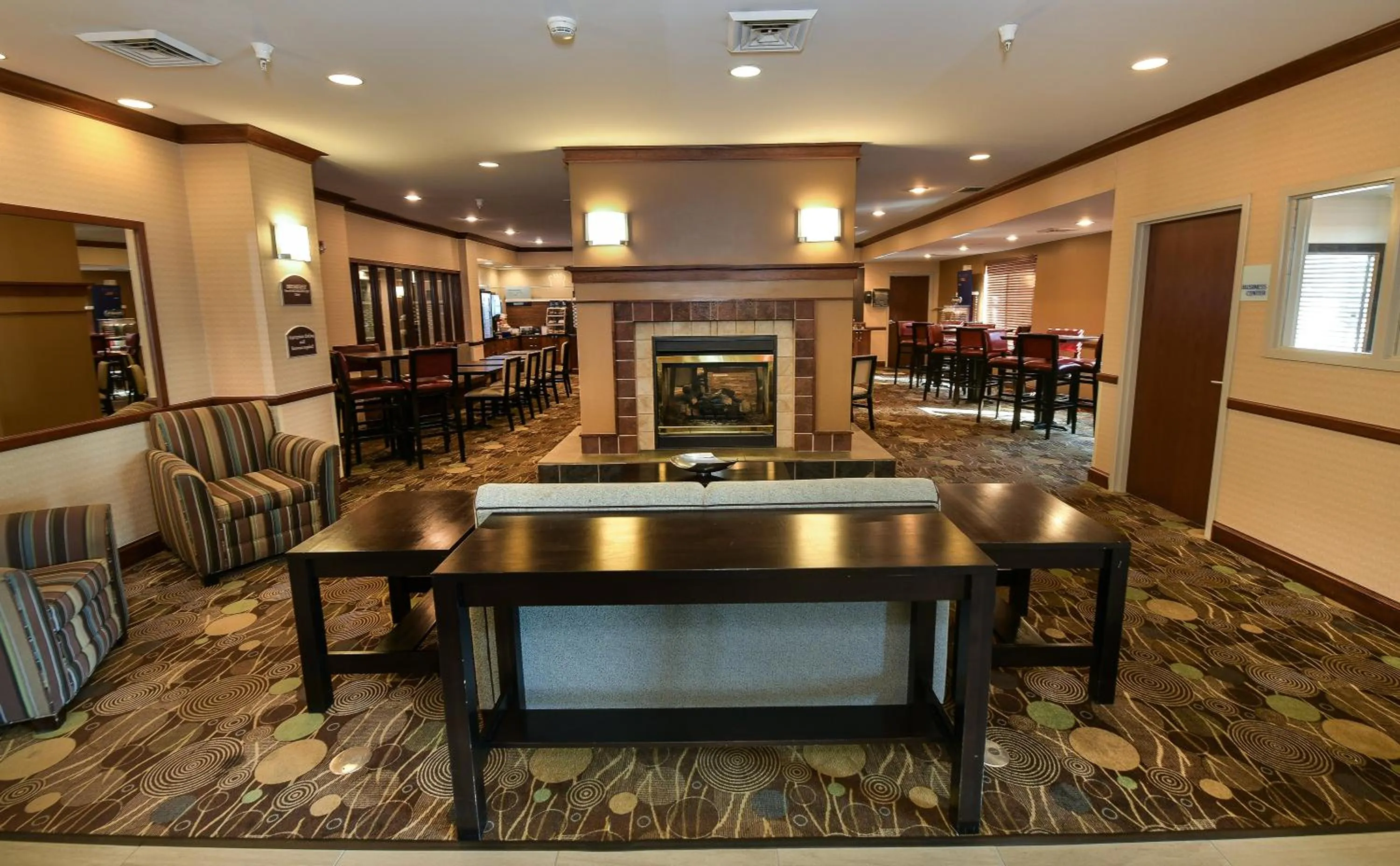 Property building in Holiday Inn Express Hotel & Suites Grand Forks by IHG