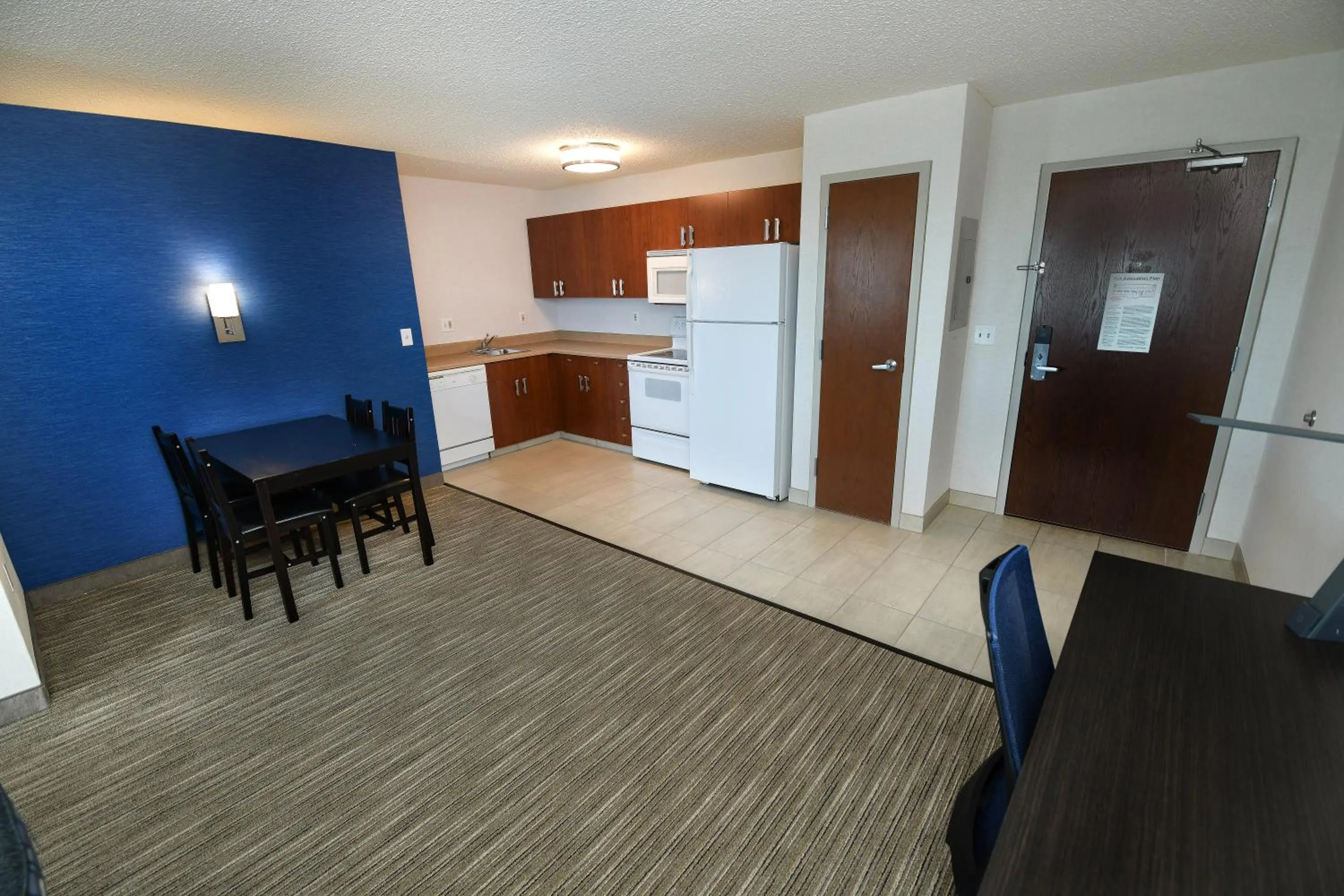 Photo of the whole room in Holiday Inn Express Hotel & Suites Grand Forks by IHG