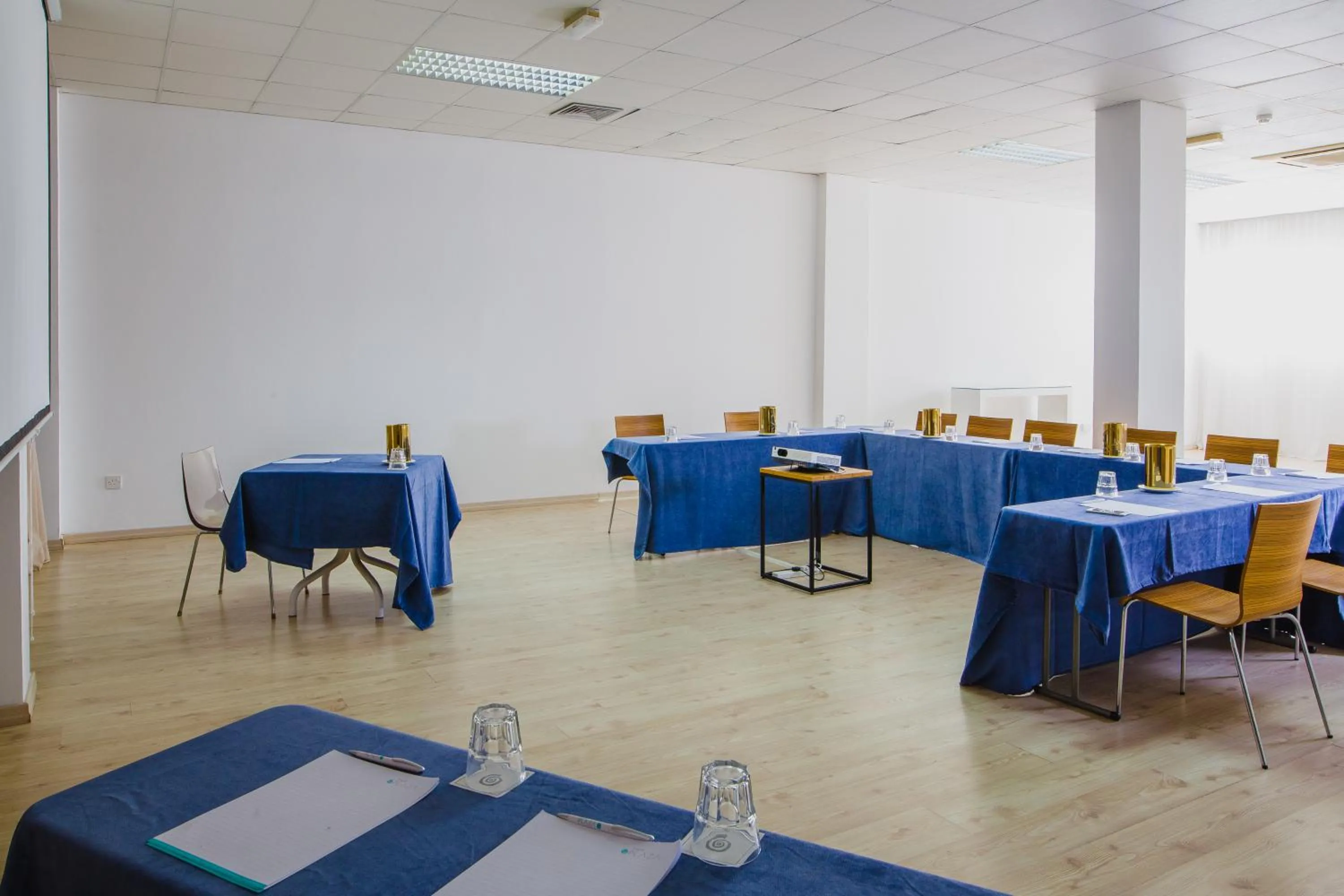 Meeting/conference room in Napa Plaza Hotel (Adults Only)