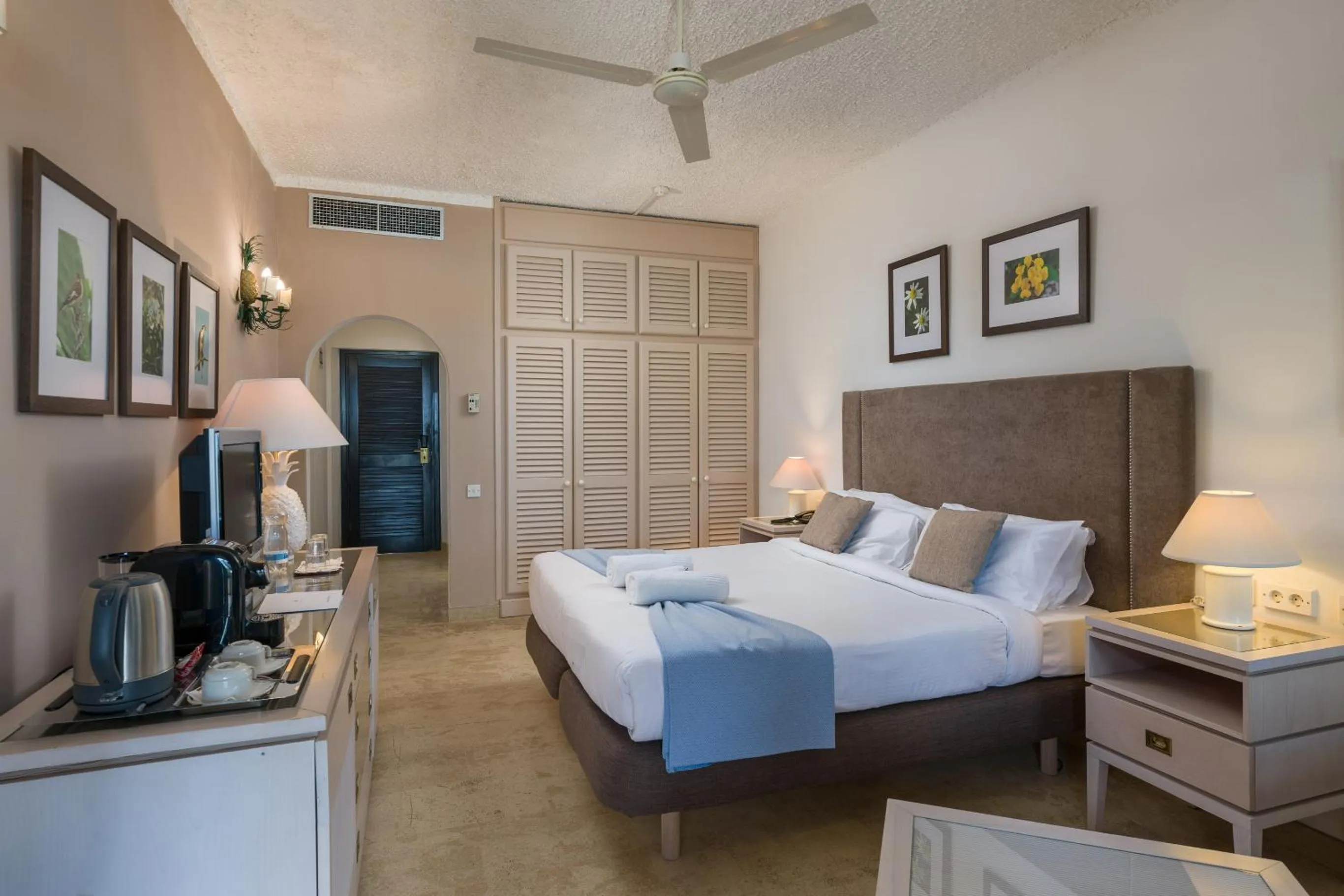 Bed in Hotel Ta' Cenc & Spa