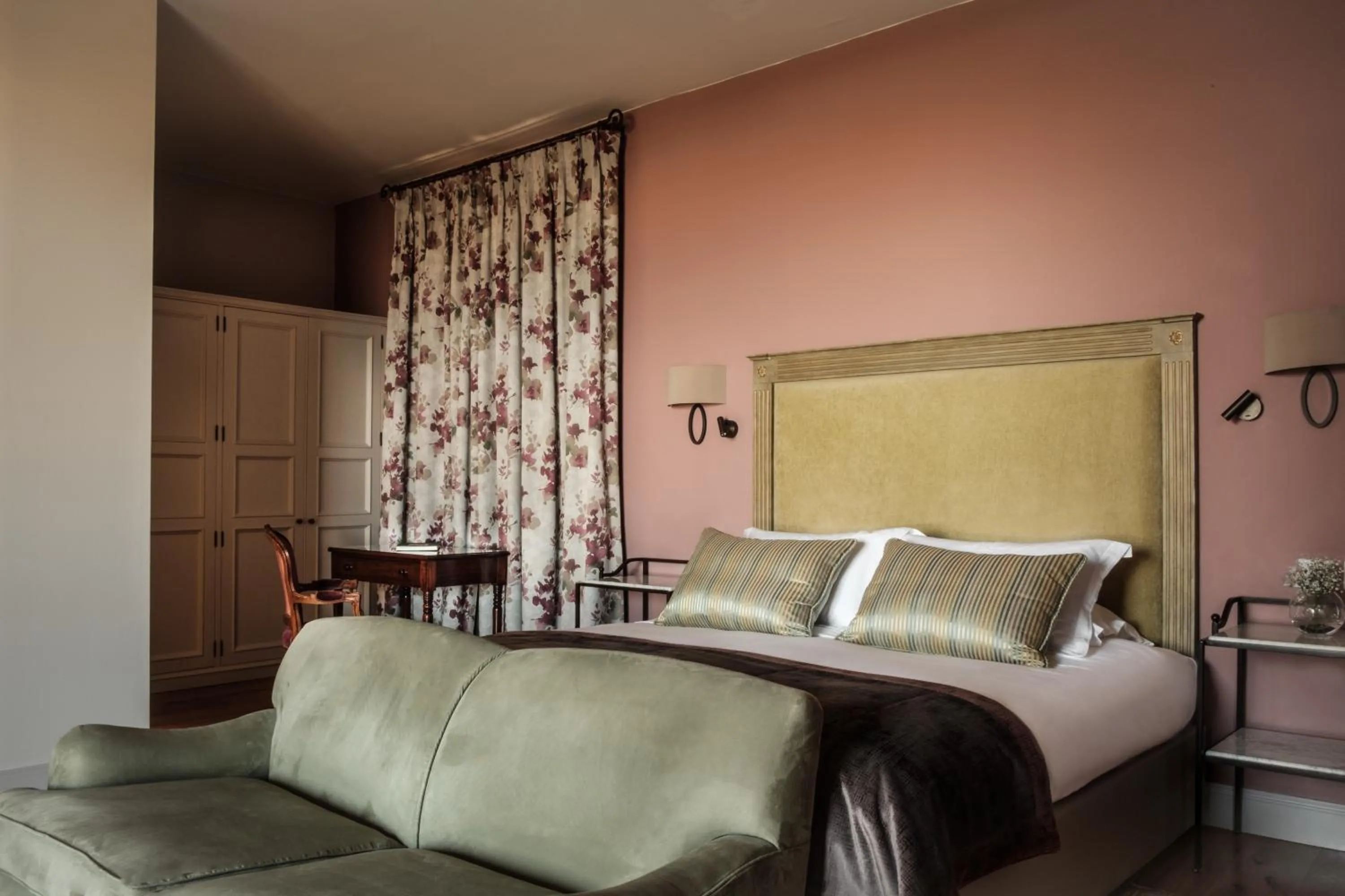 Bedroom, Bed in The Xara Palace Relais & Chateaux