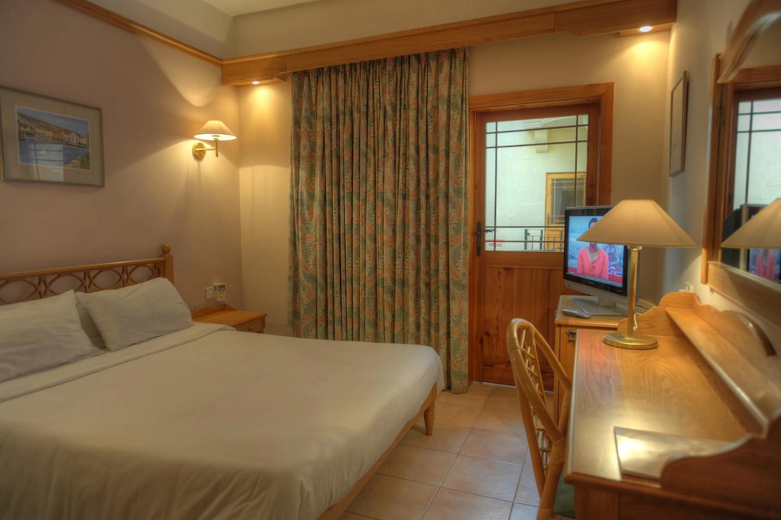 Bed in St. Patrick's Hotel