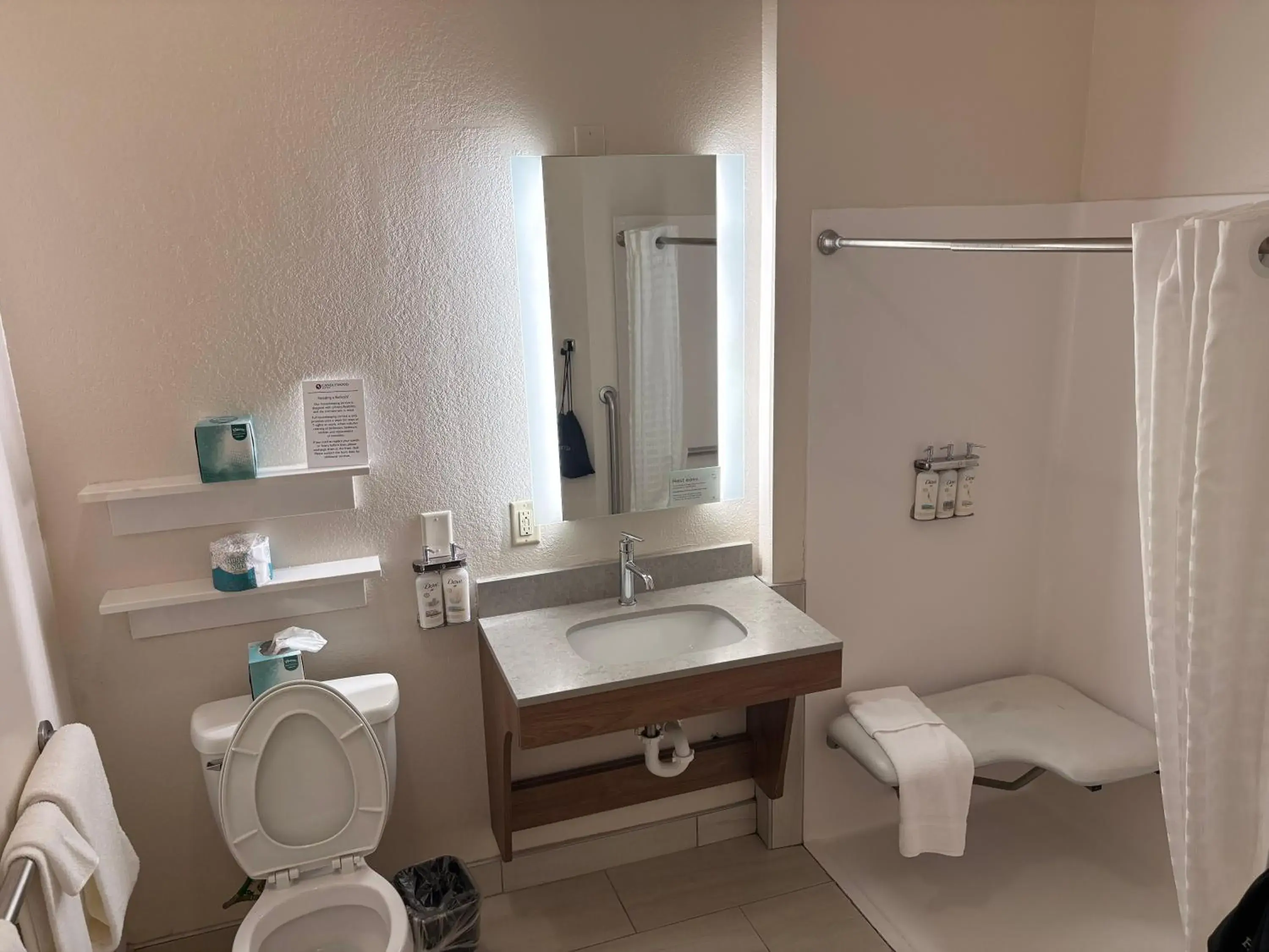Queen Studio with Roll-In Shower - Non-Smoking in Candlewood Suites Longview by IHG Queen Studio with Roll-In Shower - Non-Smoking in Candlewood Suites Longview by IHG