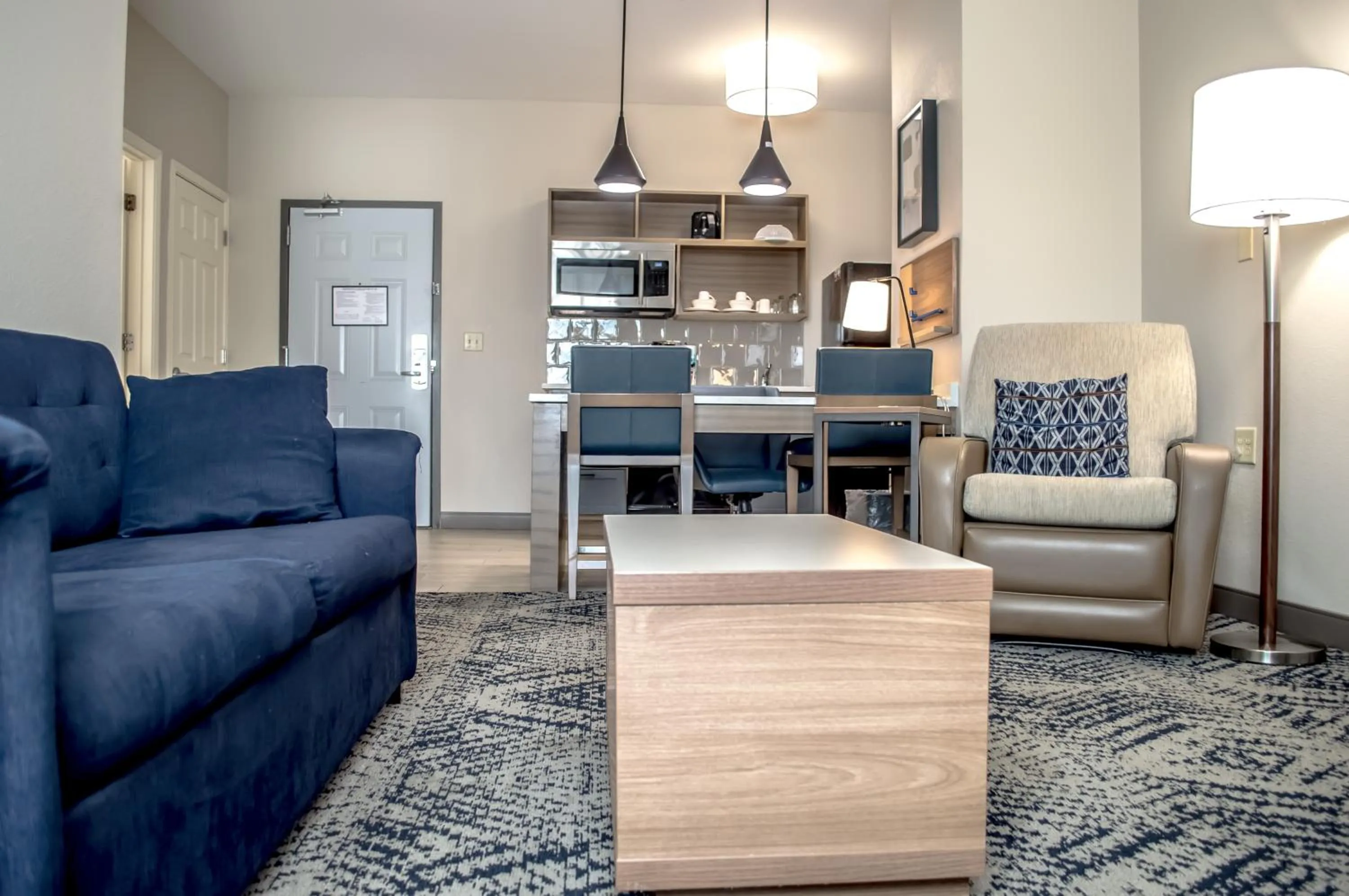 Living room in Candlewood Suites Longview by IHG