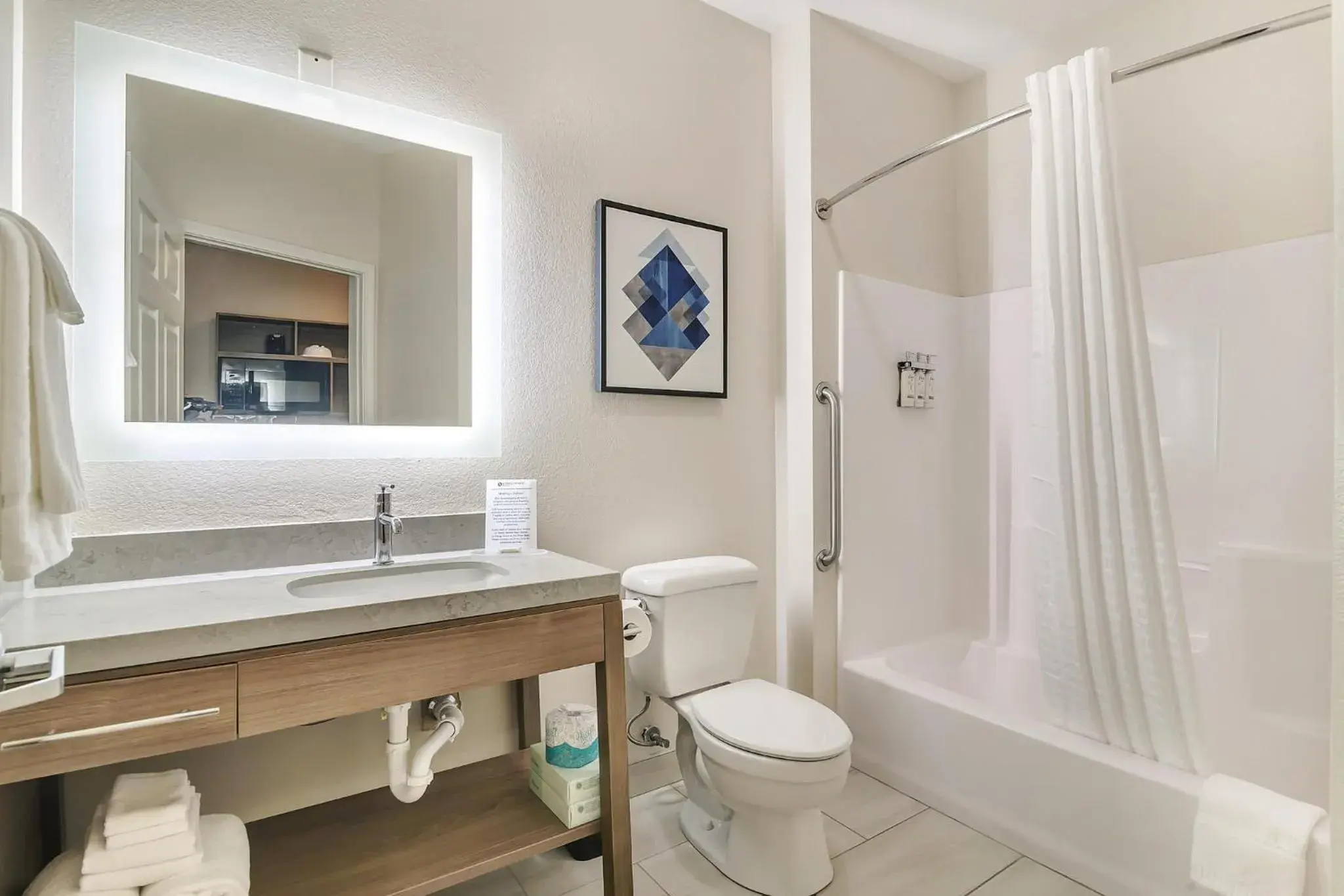 Studio Queen Suite in Candlewood Suites Longview by IHG Studio Queen Suite in Candlewood Suites Longview by IHG