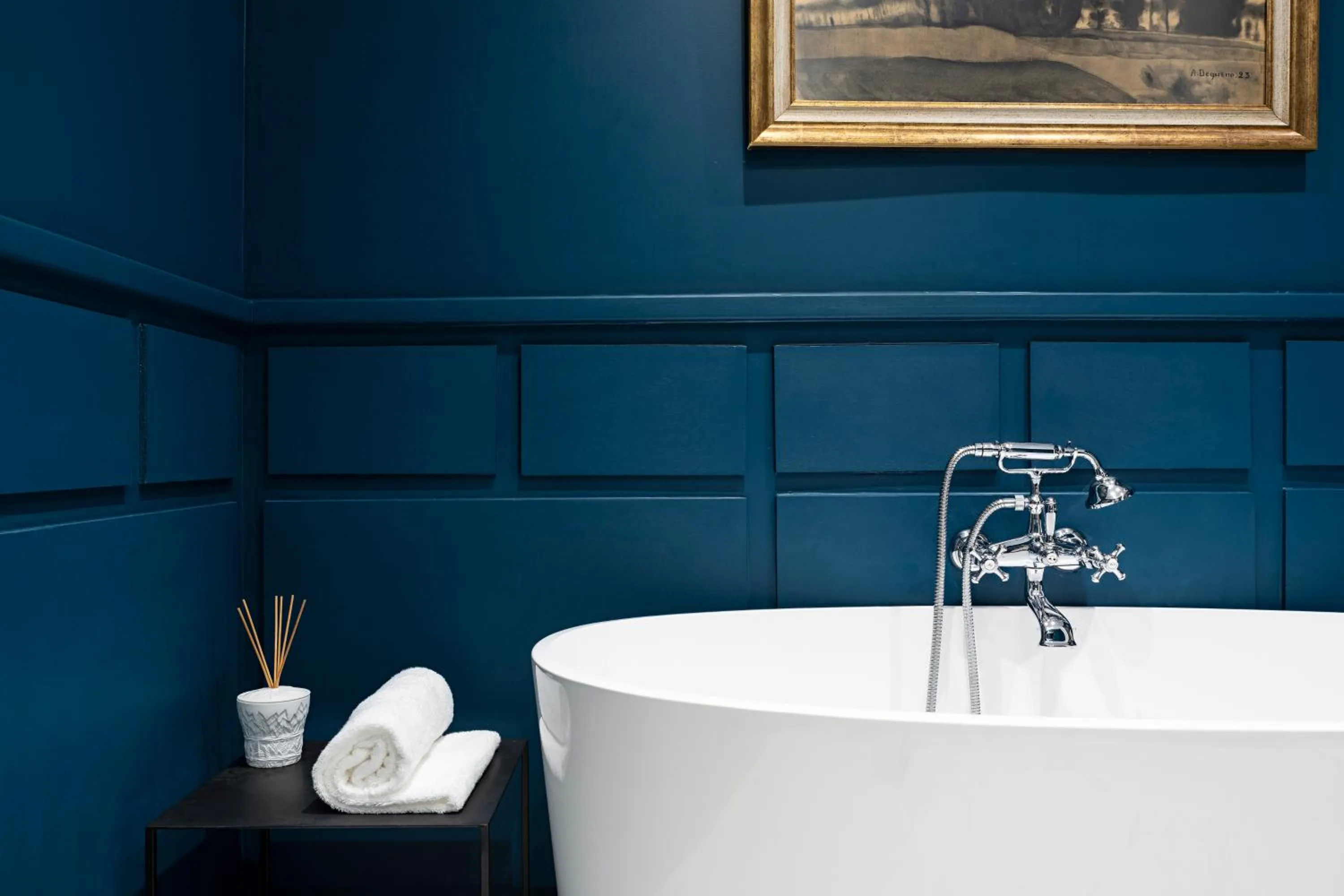 Bathroom in La Chapelle Saint Martin