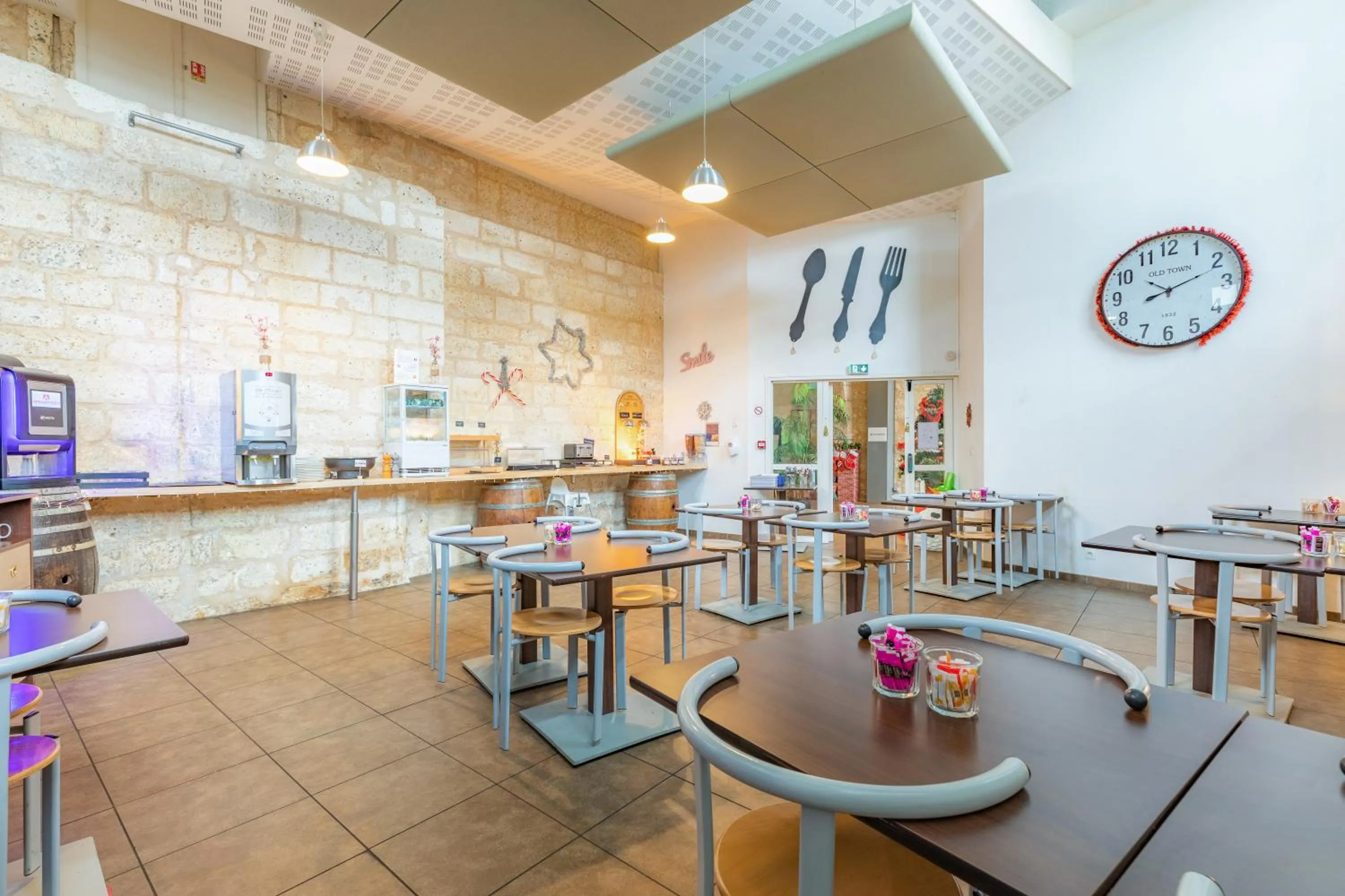 Breakfast in Appart'City Classic Angoulême Centre