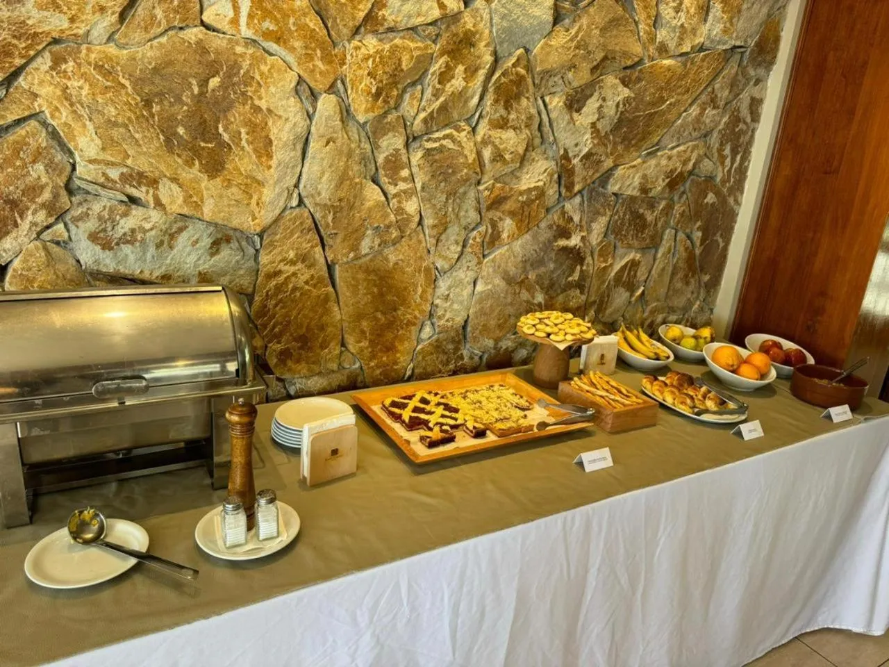 Breakfast in Costa Ushuaia