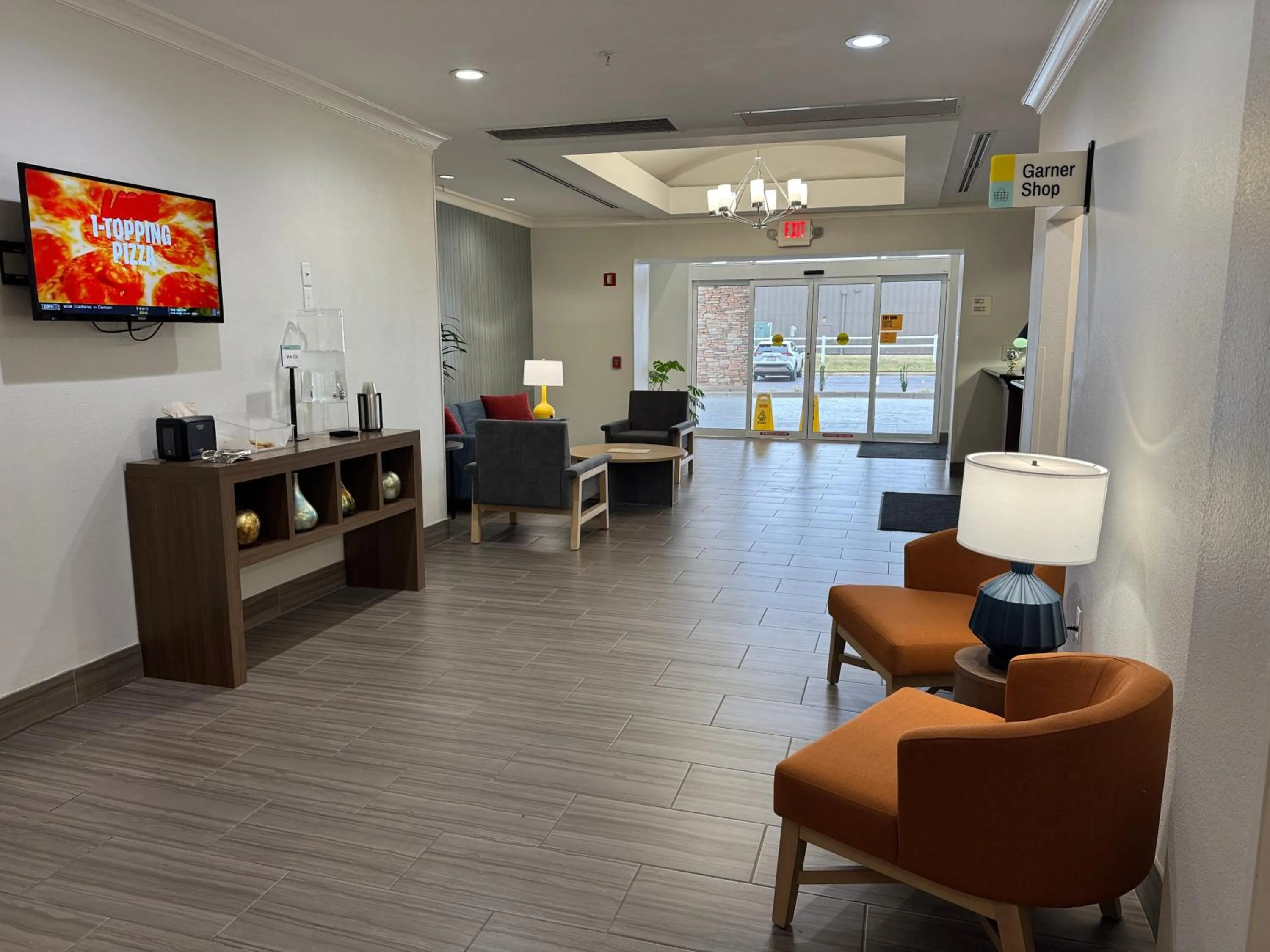 Lobby or reception in Best Western Plus Longview – University Hotel