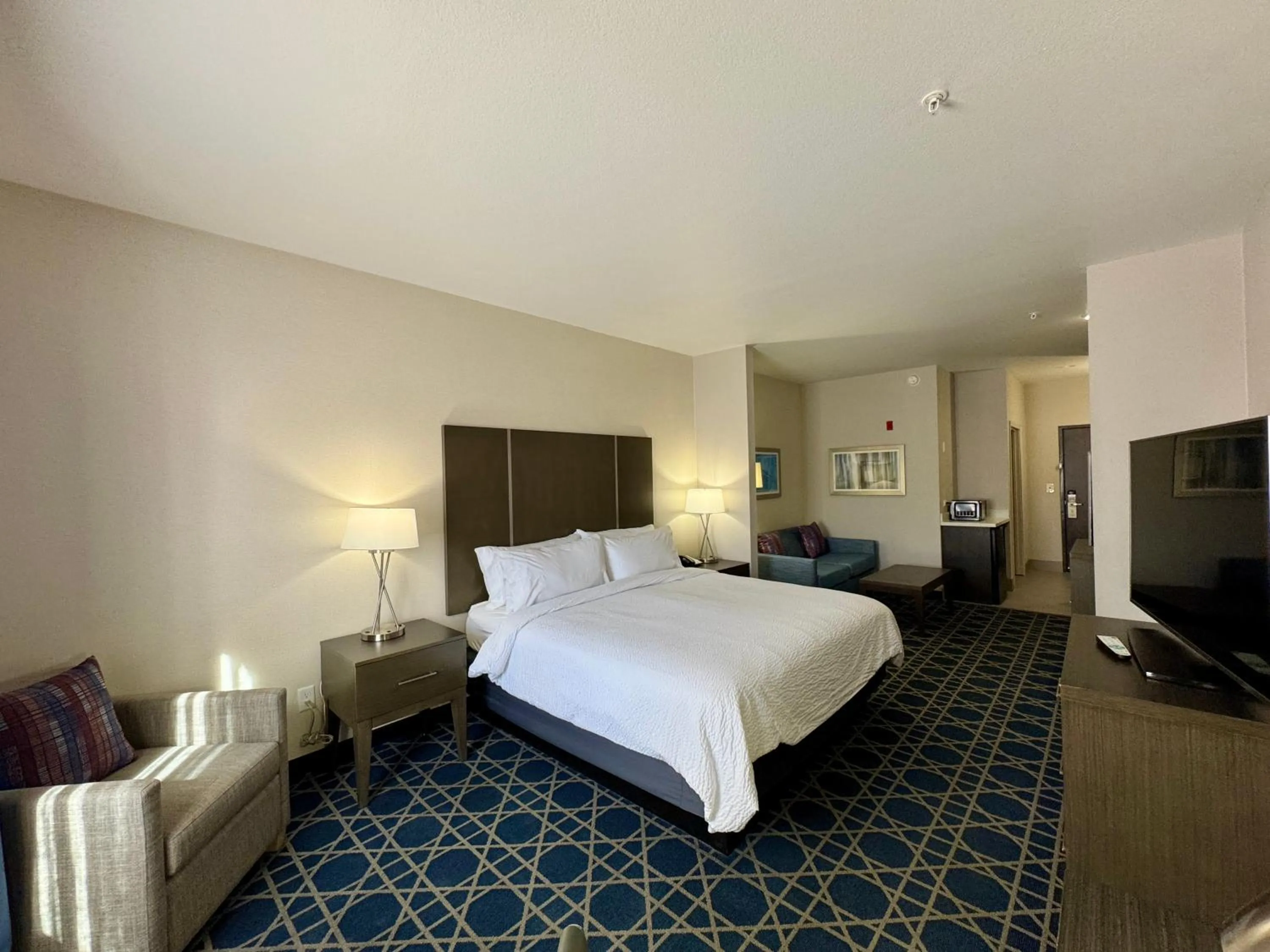 Bedroom, Bed in Best Western Plus Longview – University Hotel